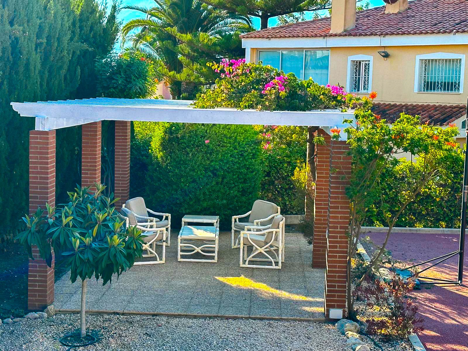 Exquisite Villa zum Verkauf in Benidorm