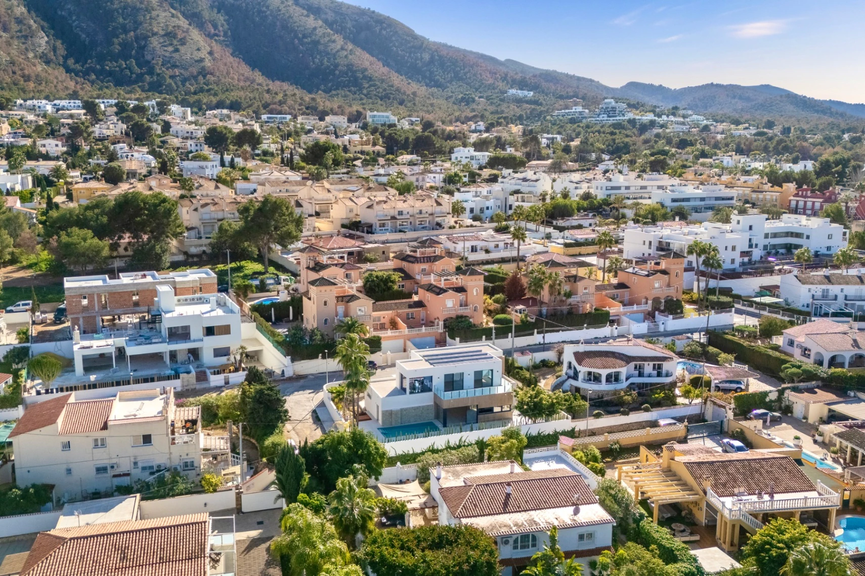 Villa moderna en venta en Albir