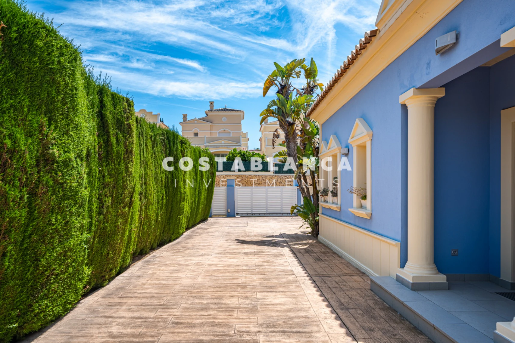 Hermosa Villa en Calpe con Piscina y vistas a la Montaña
