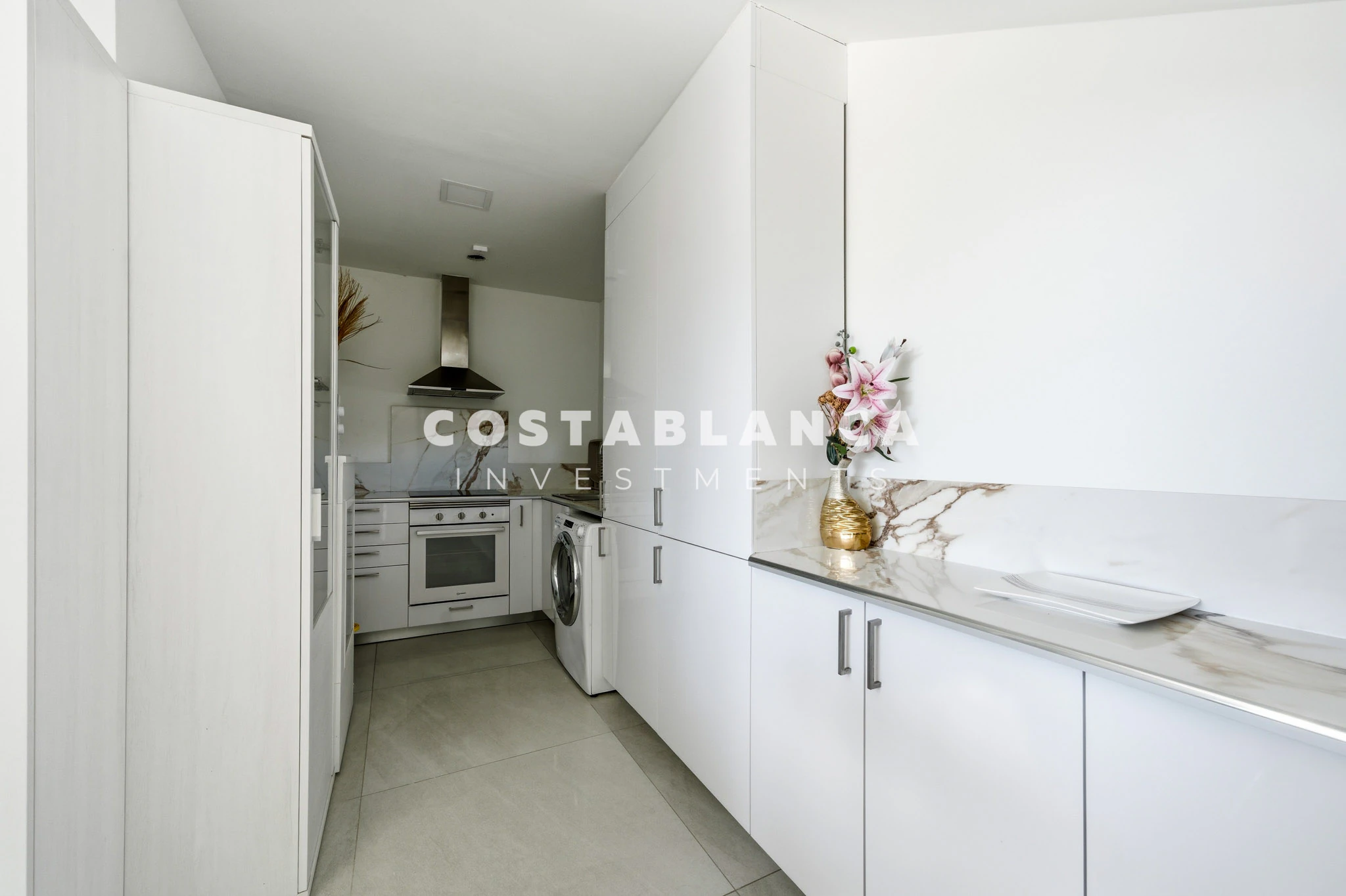 Full Modern Apartment Building 10 Minutes from the Beach for Sale in Finestrat