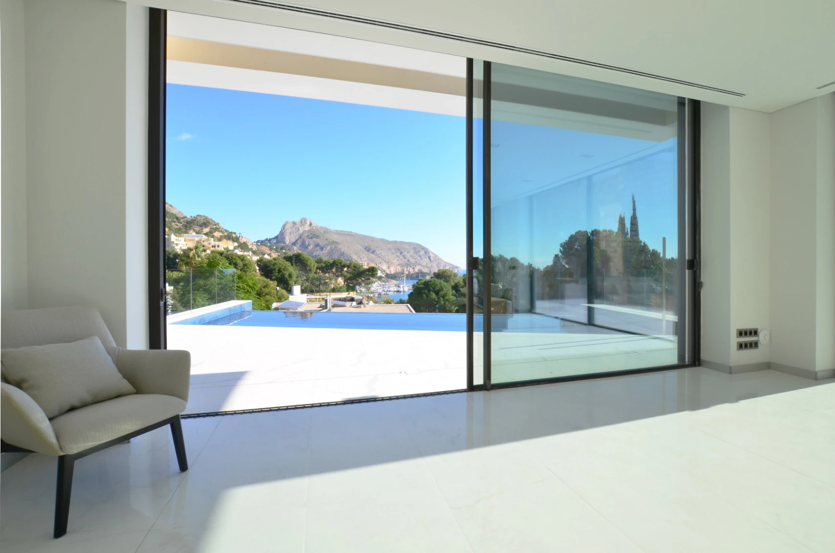 Seaviews Luxury Property for Sale in Mascarat, Altea