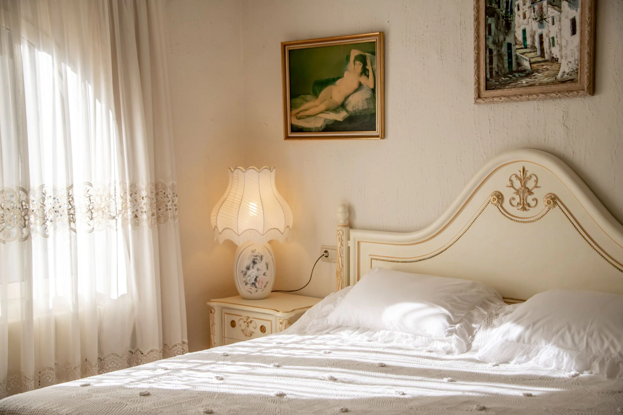 ELEGANCKA WILLA W STYLU HISZPAŃSKIM NA SPRZEDAŻ W ALTEA Z PANORAMICZNYM WIDOKIEM NA MORZE I APARTAMENTEM DLA GOŚCI W MASCARAT