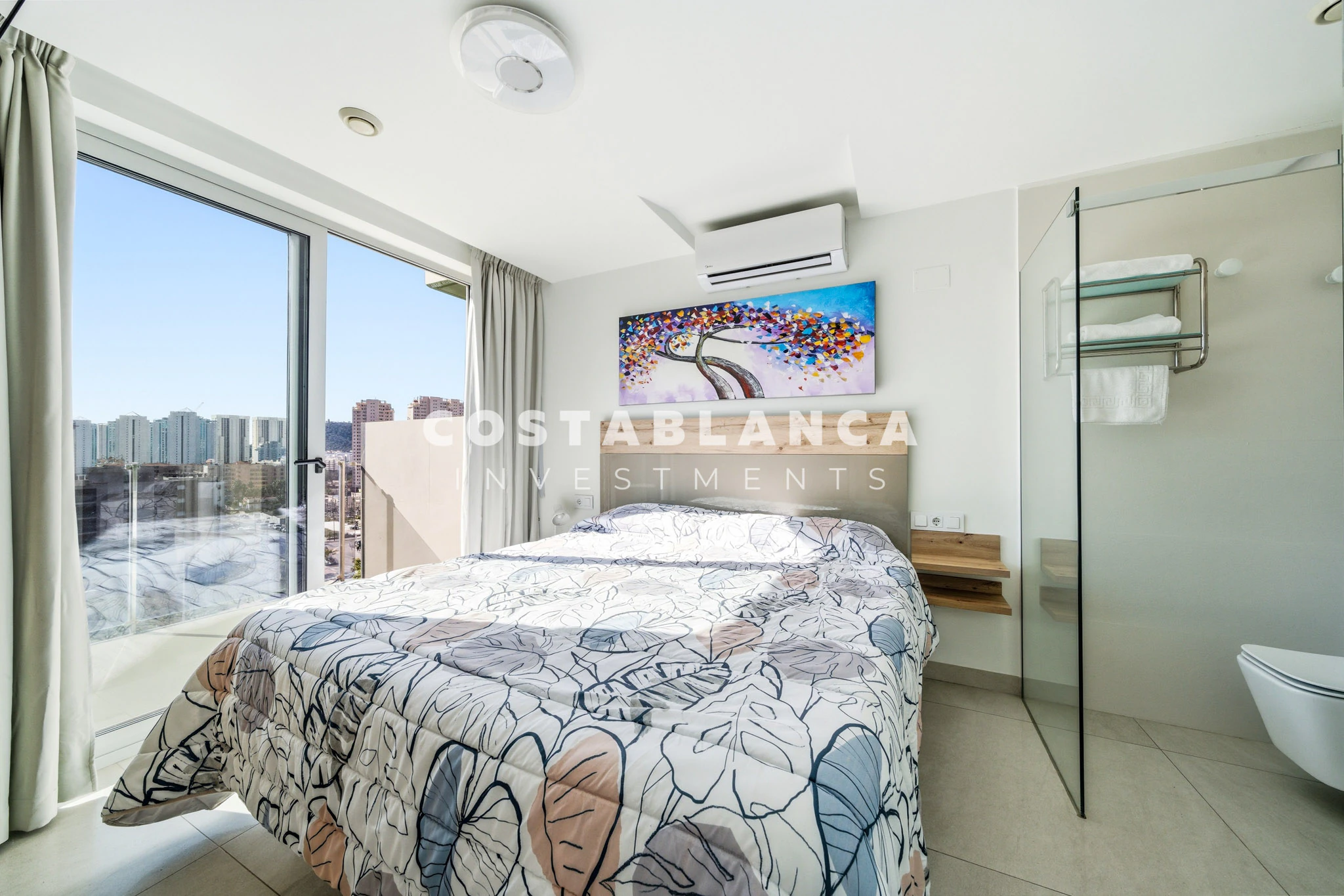 Modern 5th Floor Apartment with Pools, Sauna and Jacuzzi for sale in Finestrat