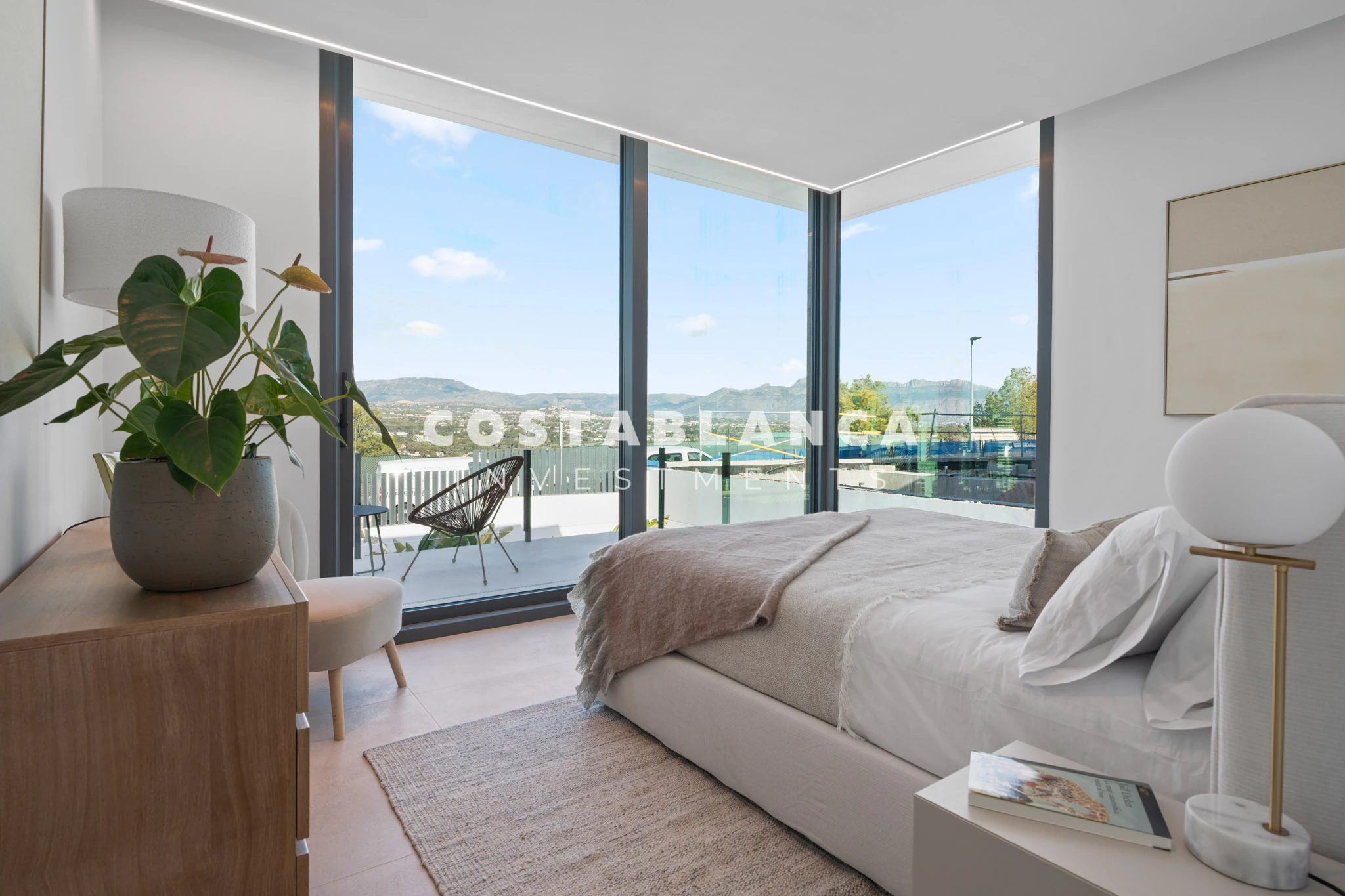 Moderne onafhankelijke villa's met privé-tuinen en hoogwaardige afwerkingen te koop in Benidorm