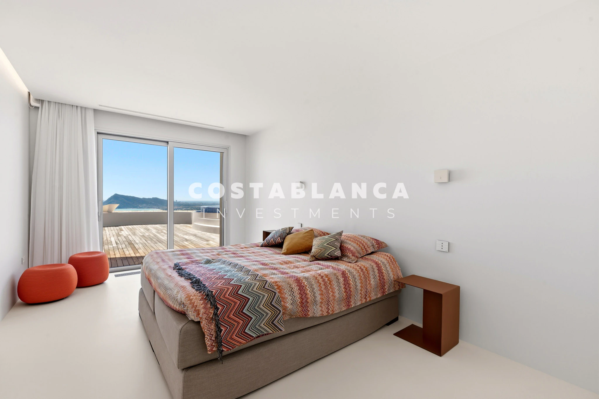 Luxury Penthouse with Panoramic Sea & Mountain Views for sale in Altea La Vella