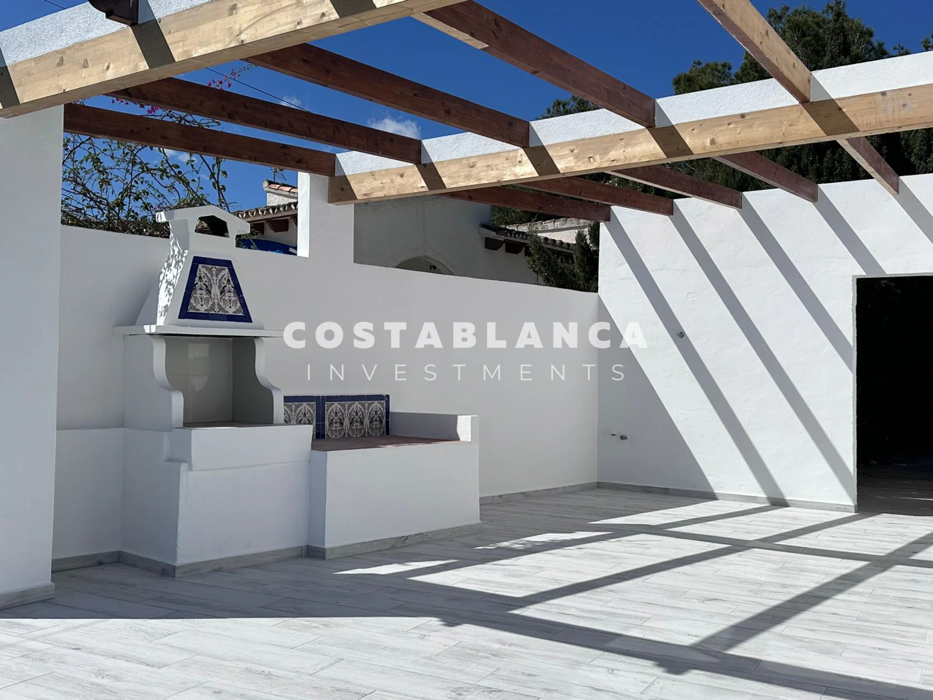 Sunny Mediterranean villa for sale in Moraira