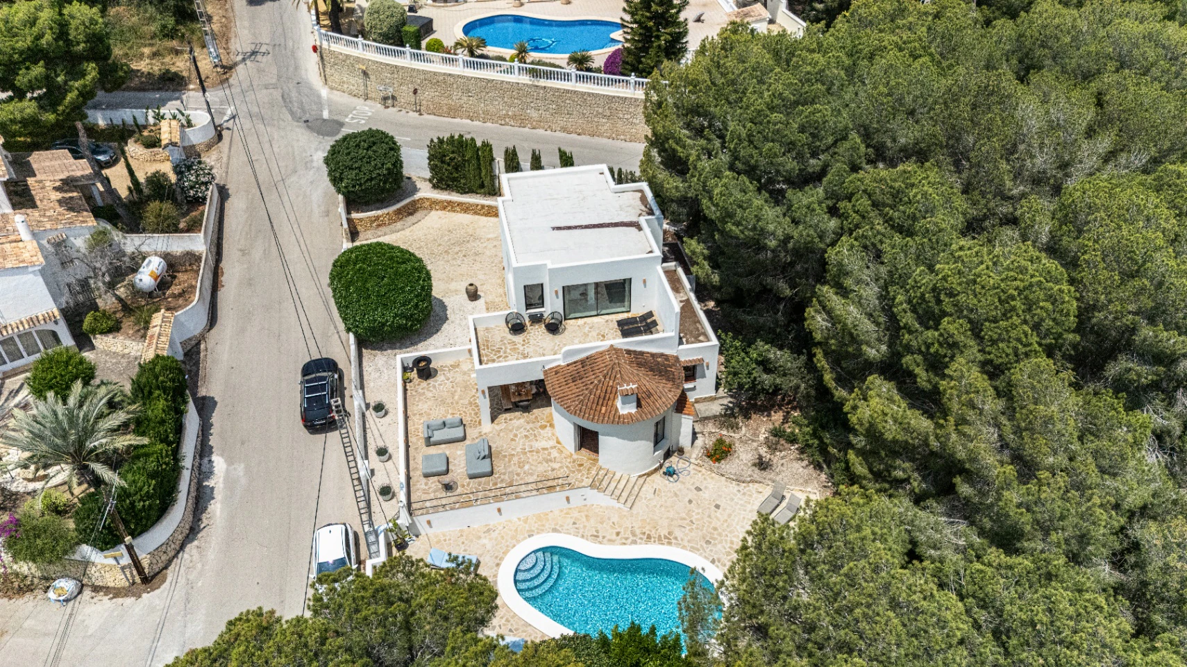 Villa à vendre à Moraira à distance de marche de la plage.