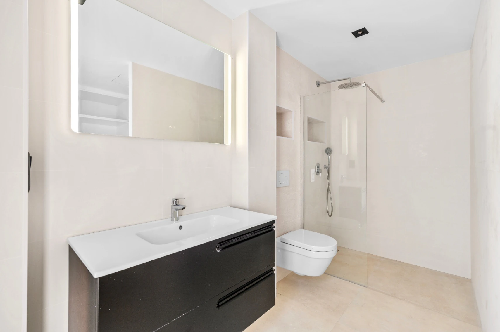 Villa moderna en venta en Albir