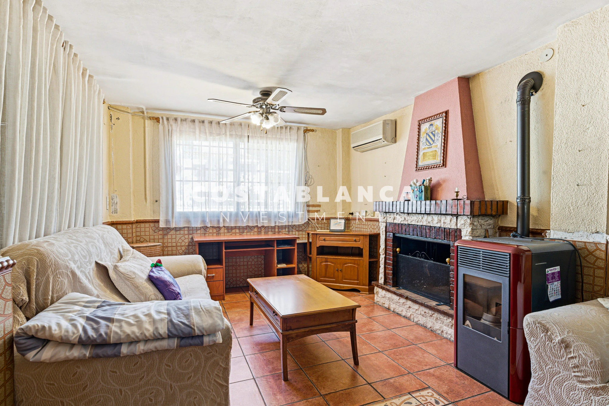 Large Family Home with Pool and Summer Kitchen for sale in La Nucía