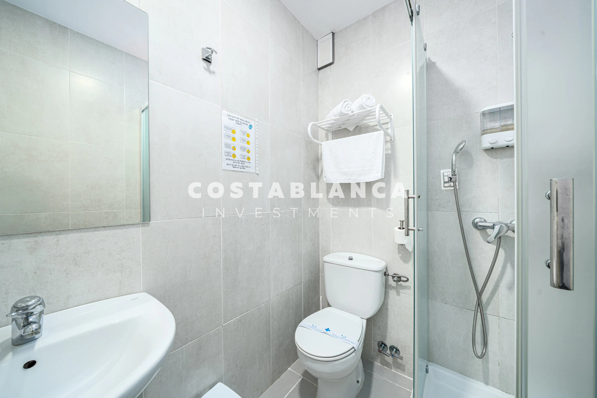 Centrally Located Hotel with Sea Views and Apartment Conversion Opportunity for sale in Altea