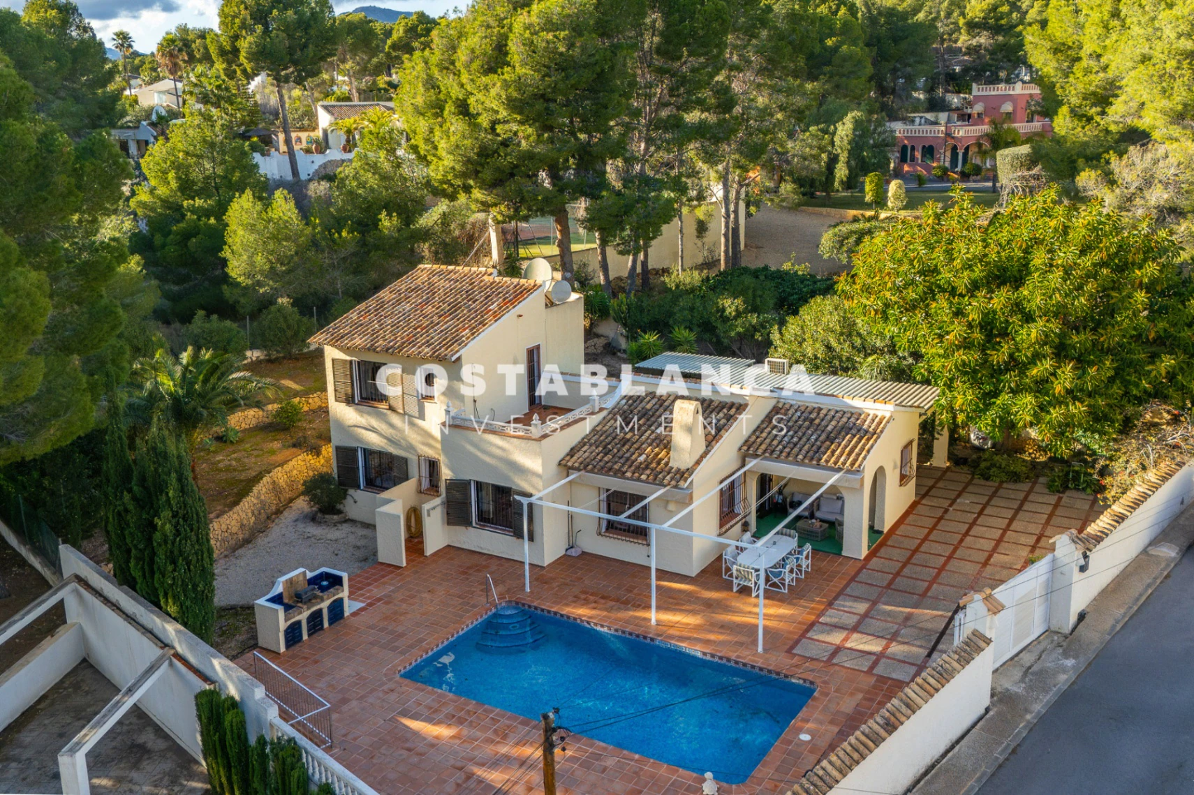 Charmante villa méditerranéenne avec piscine à vendre à Altea la Vella