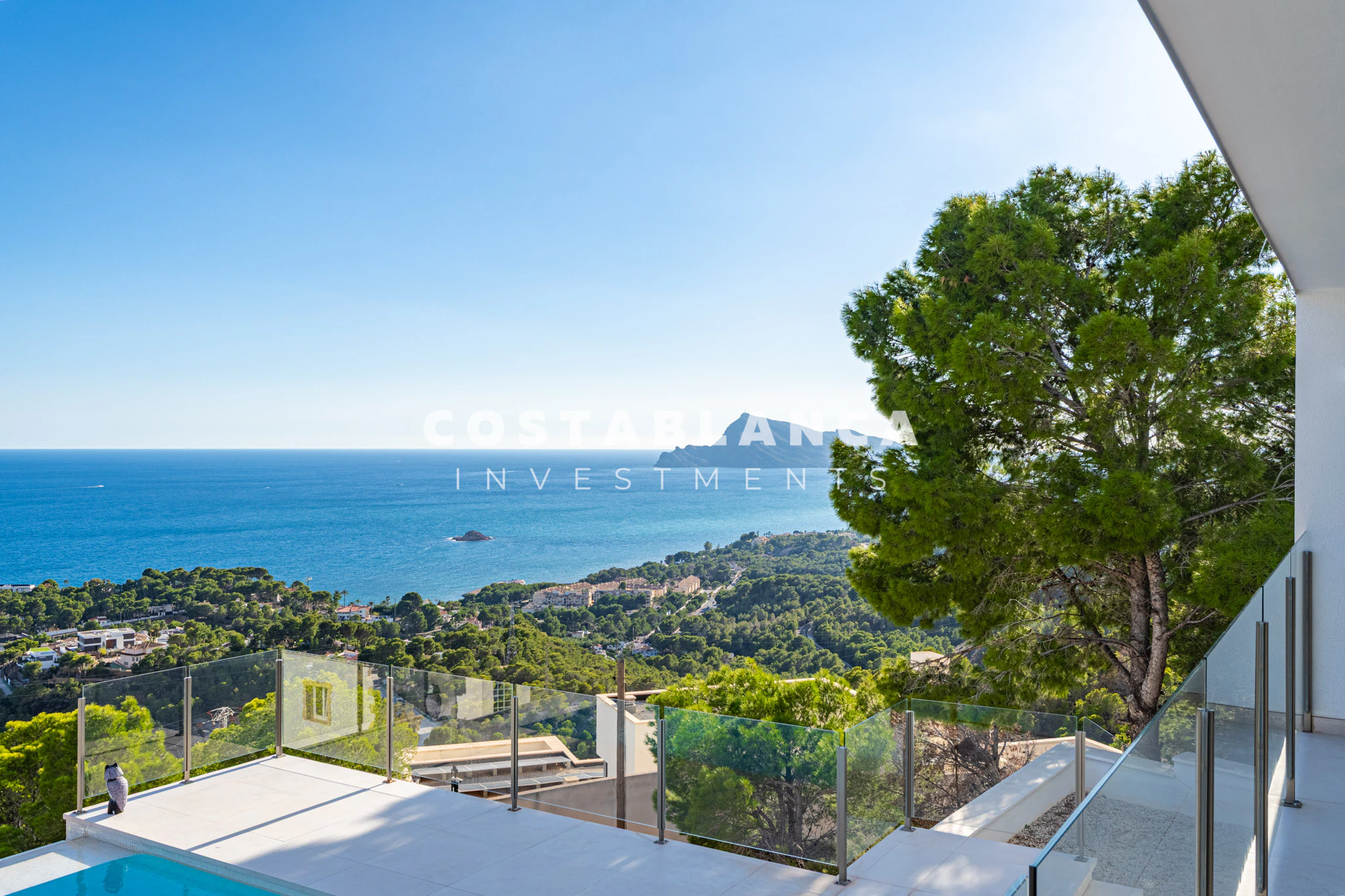 Contemporary Luxury Villa with Panoramic Mediterranean Views for sale in Altea