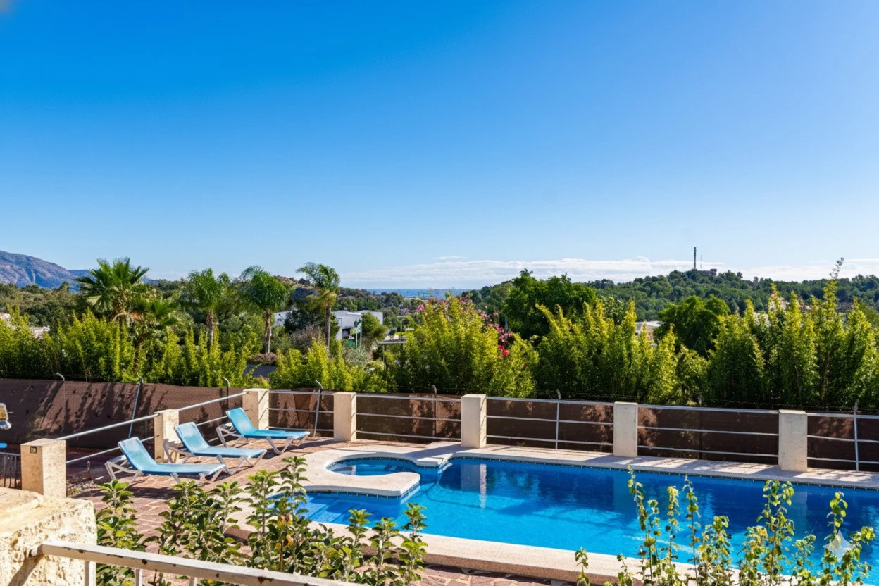 Spacious Villa With Sports Areas, Guest Apartment for sale in Polop