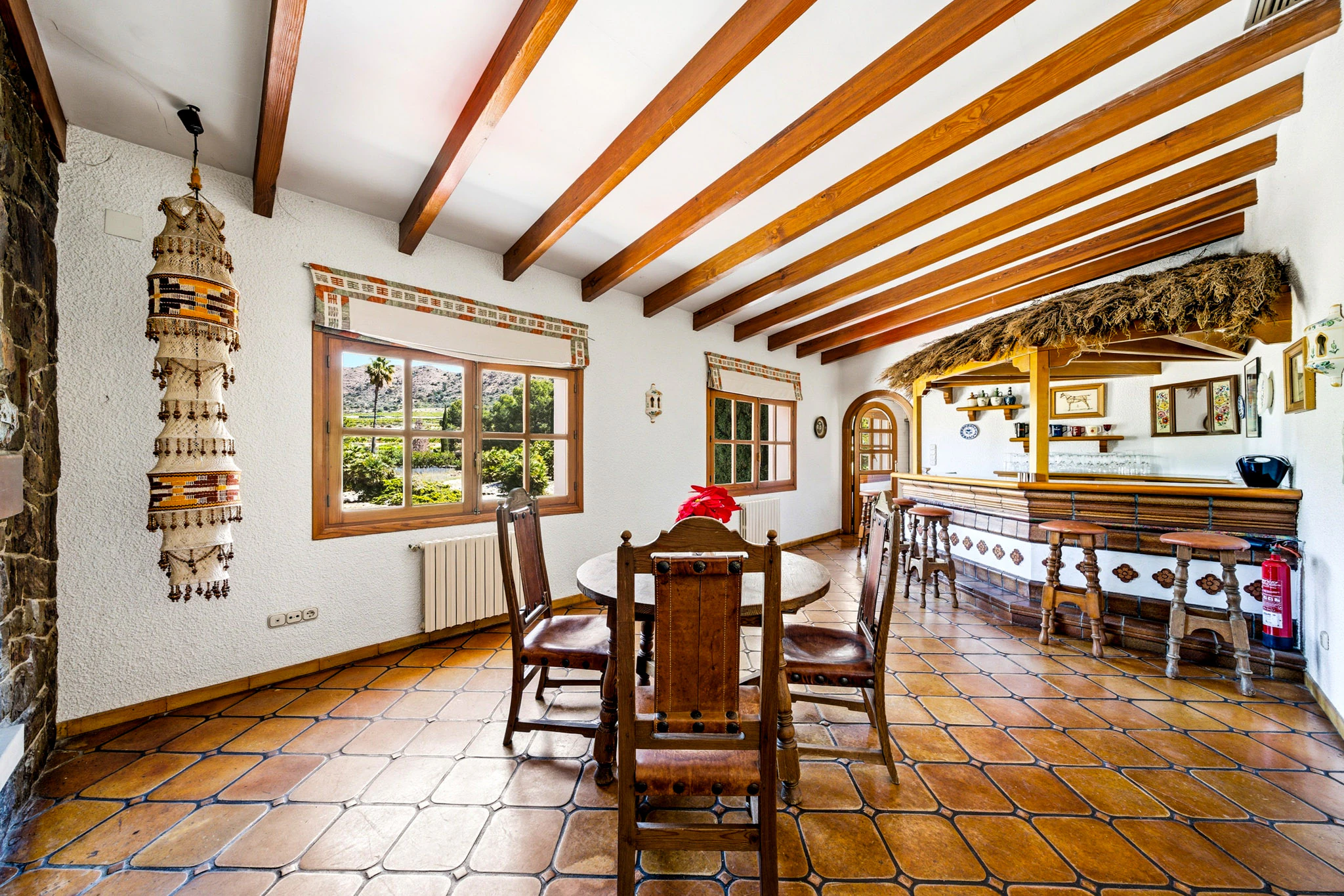 Exclusive Mediterranean Estate with Vineyards and Lakes for sale in Novelda