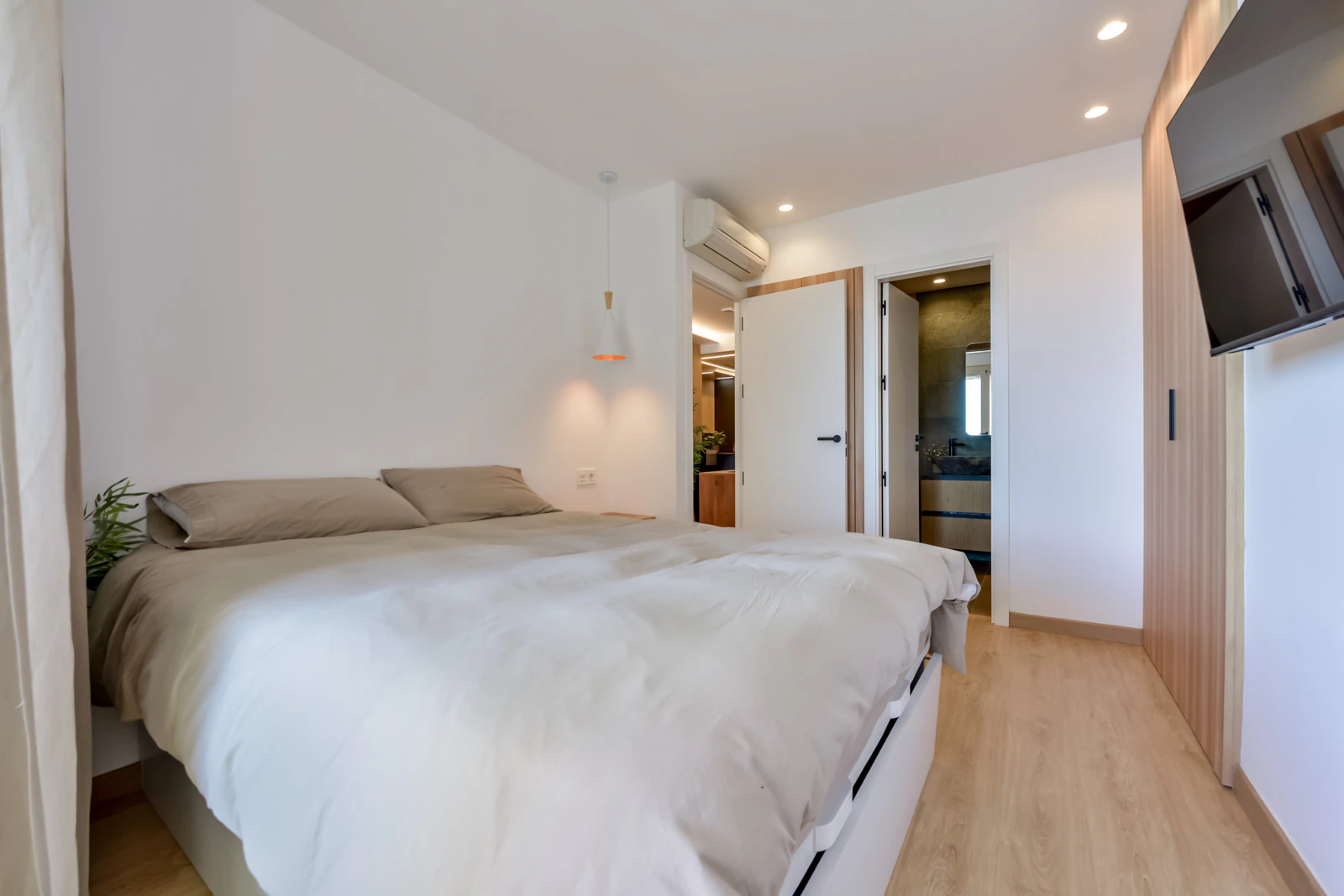 Duplex rénové 1ère ligne de mascarat, Altea