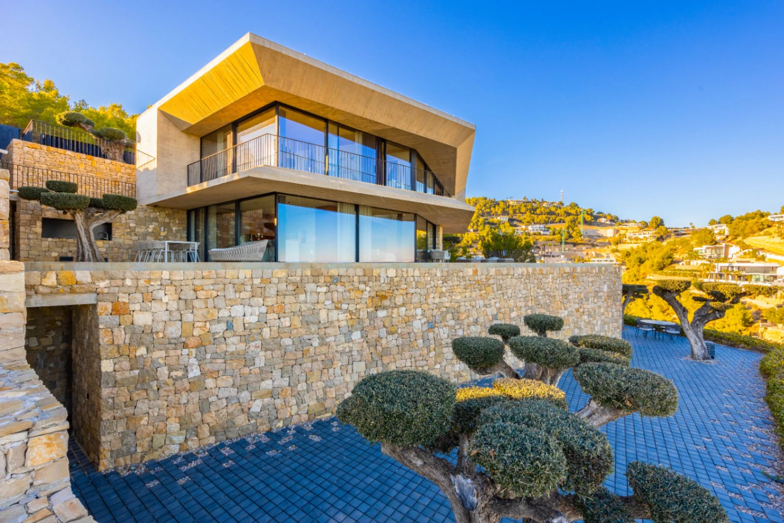 Moderne designvilla te koop in Benissa met indrukwekkend zeezicht
