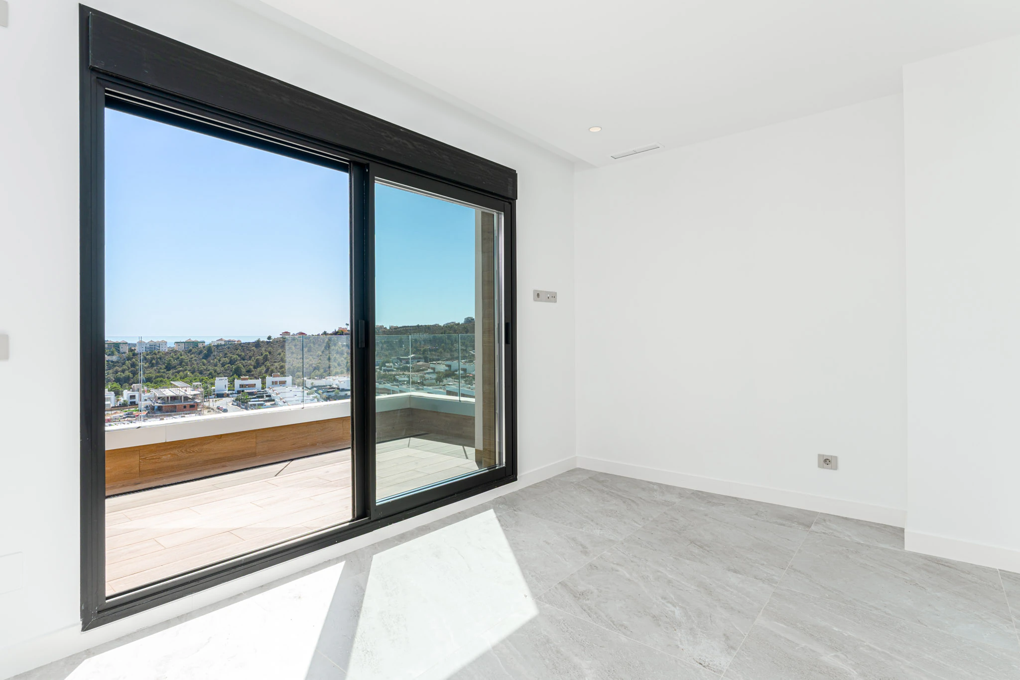 Neubau Moderne Villa zu verkaufen in Finestrat mit Meer- und Bergblick - Fertigstellungstermin: Dezember 2026