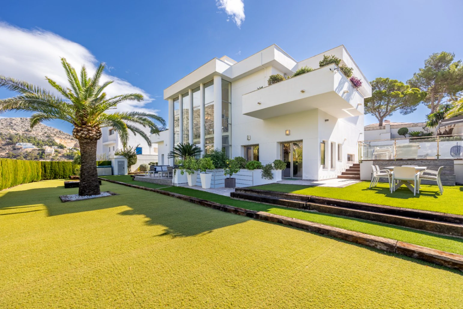 A315 - Prachtige villa met uitzicht op de bergen te koop in Altea La Vella