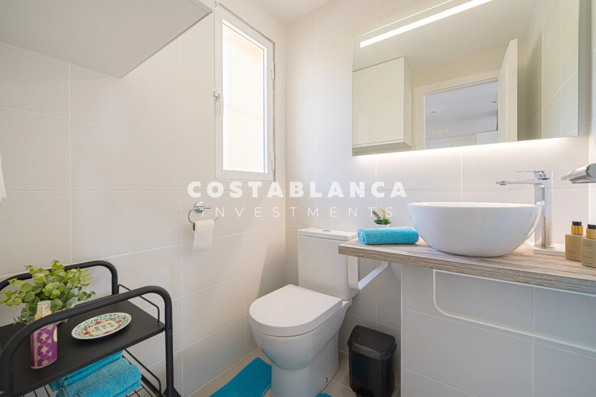 Exclusive duplex apartment with panoramic golf and sea views in Altea La Vella