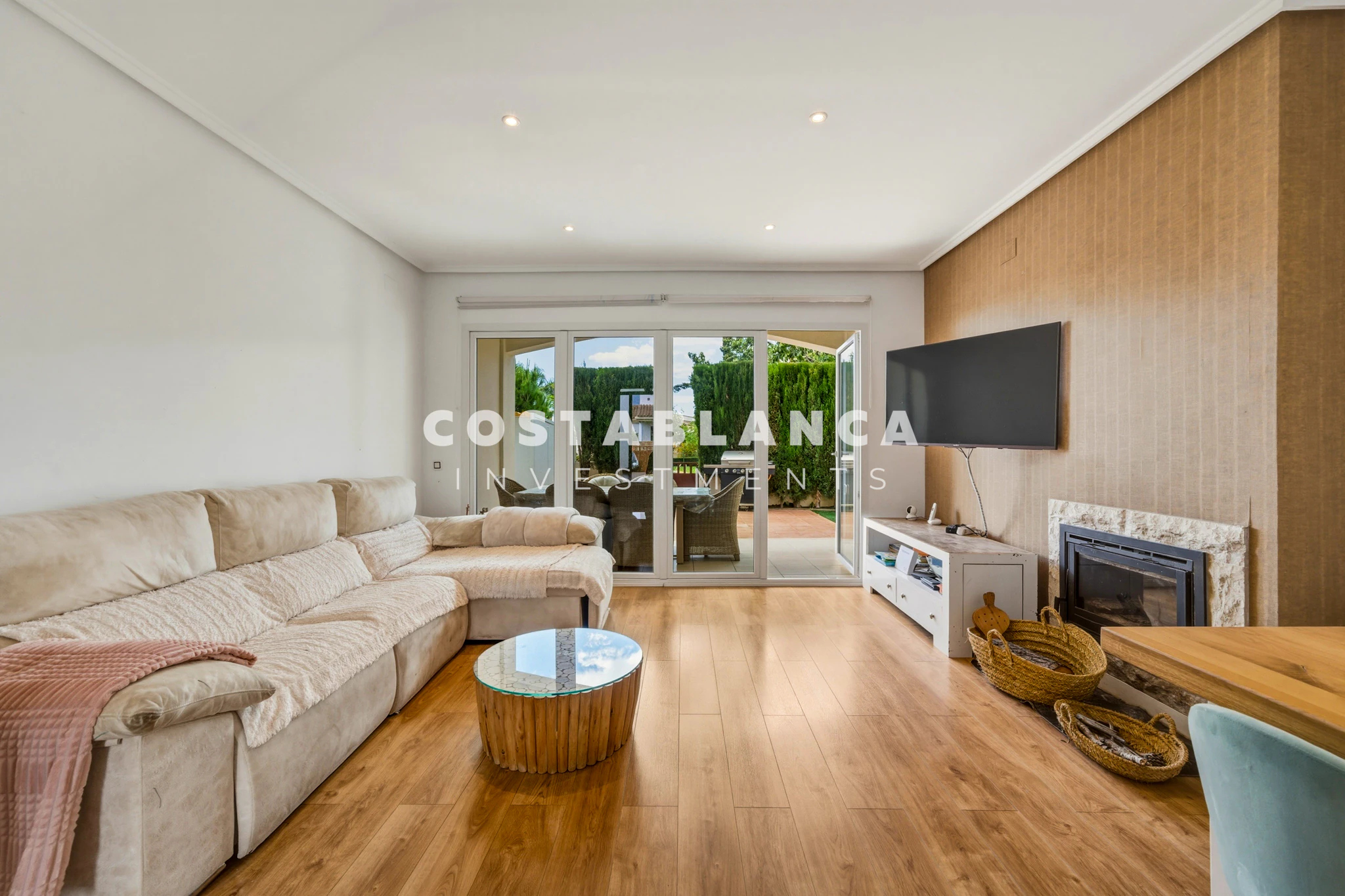Modern Mediterranean villa For Sale in Polop