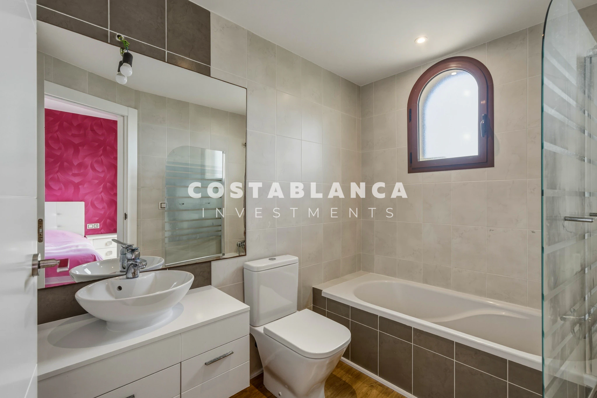 Modern Mediterranean villa For Sale in Polop