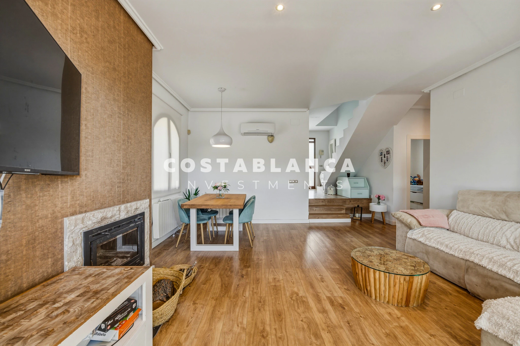 Modern Mediterranean villa For Sale in Polop