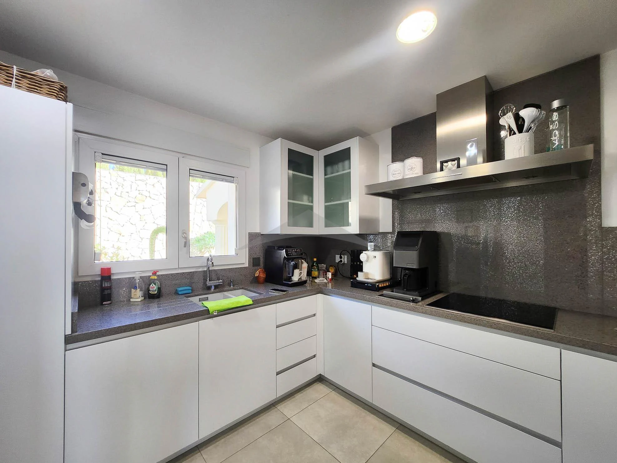 Stunning villa with sea views for sale in Moraira