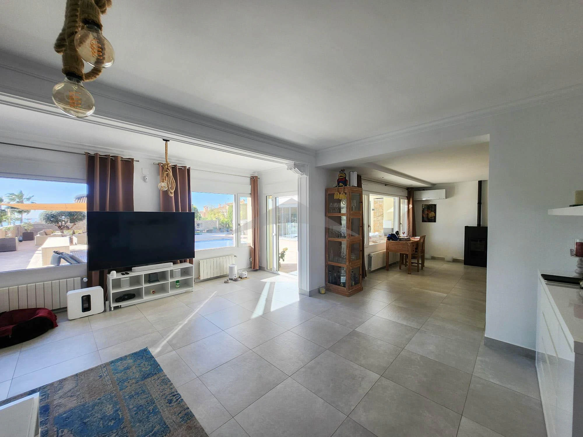 Stunning villa with sea views for sale in Moraira