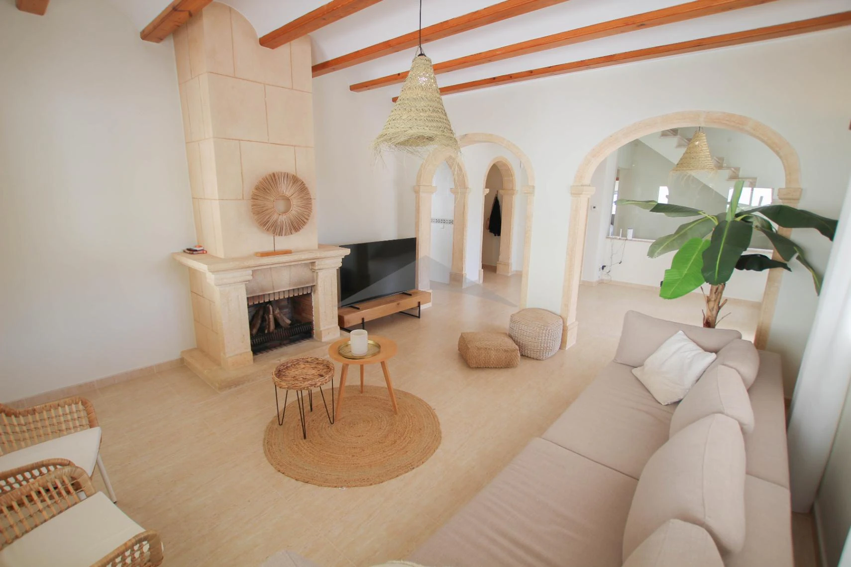 Renovated spacious villa for sale in Moraira