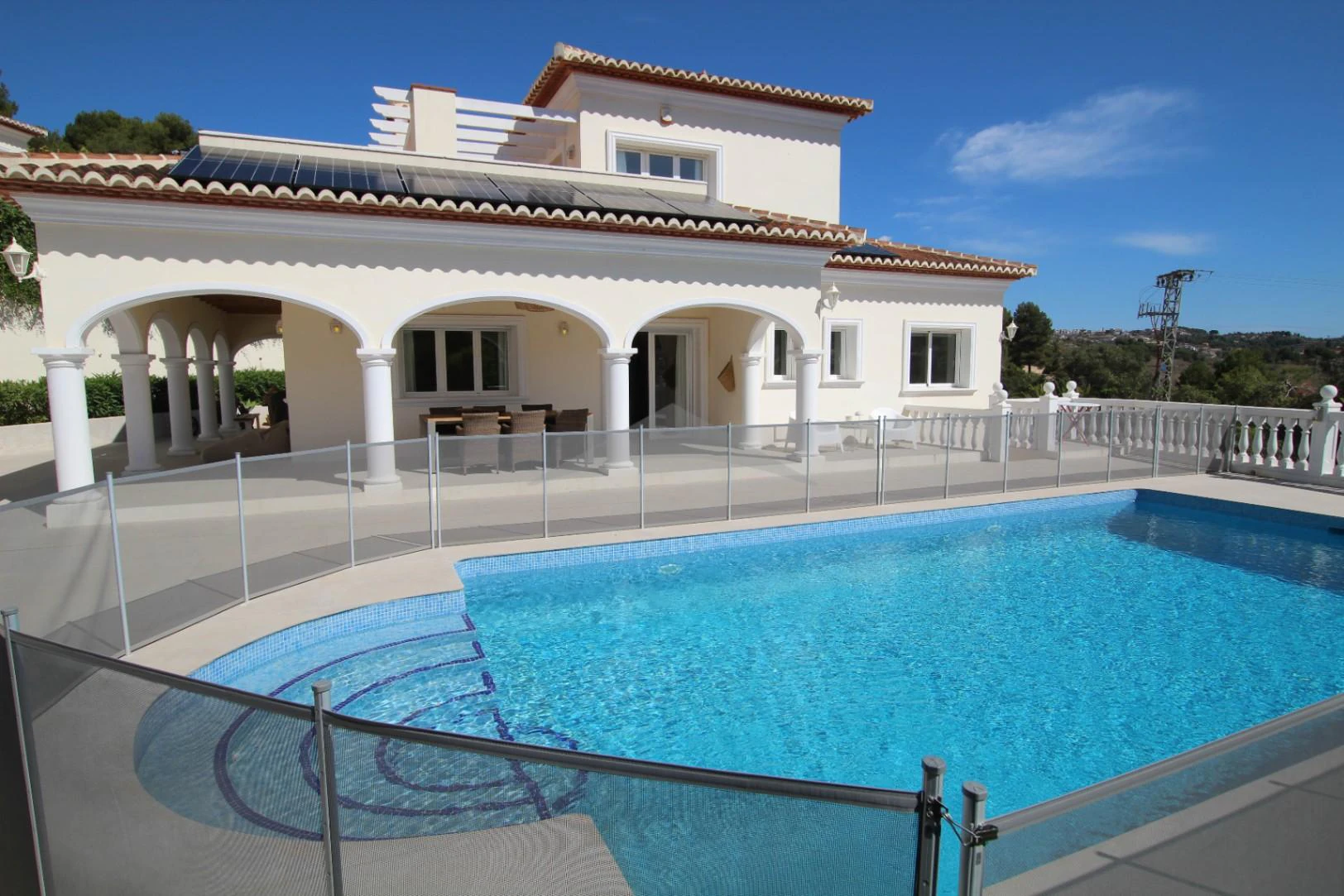 Renovated spacious villa for sale in Moraira