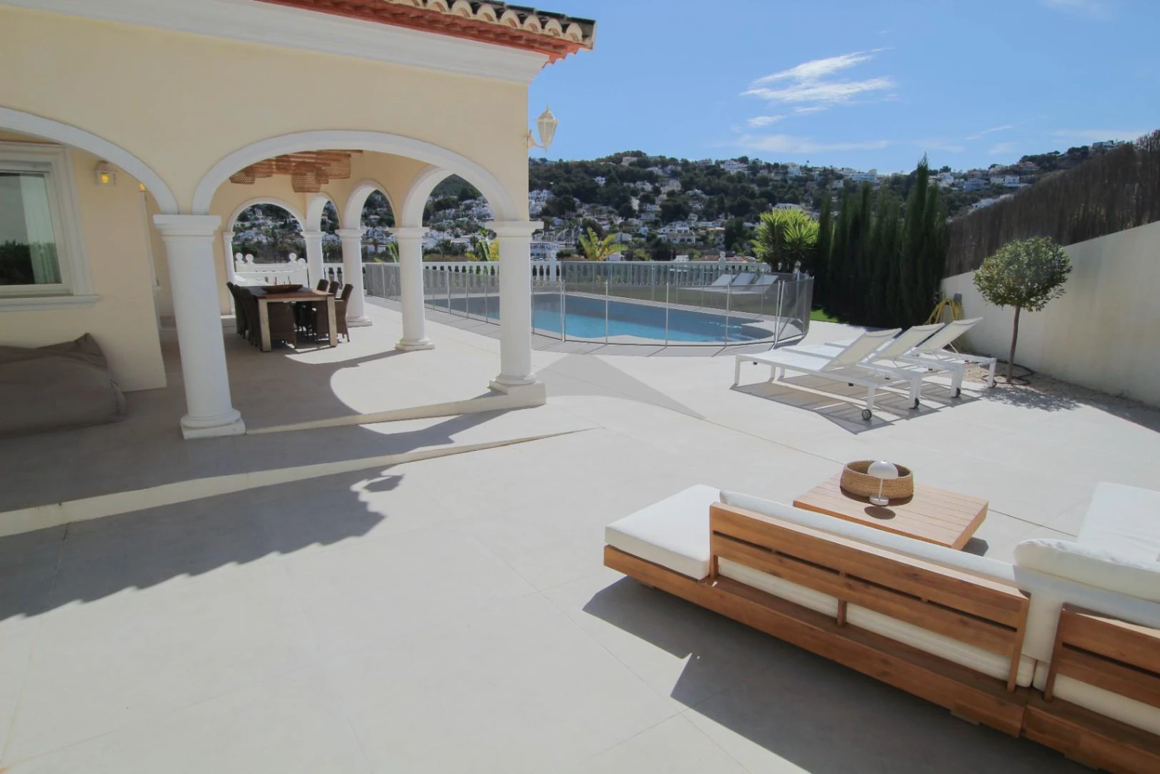 Renovated spacious villa for sale in Moraira
