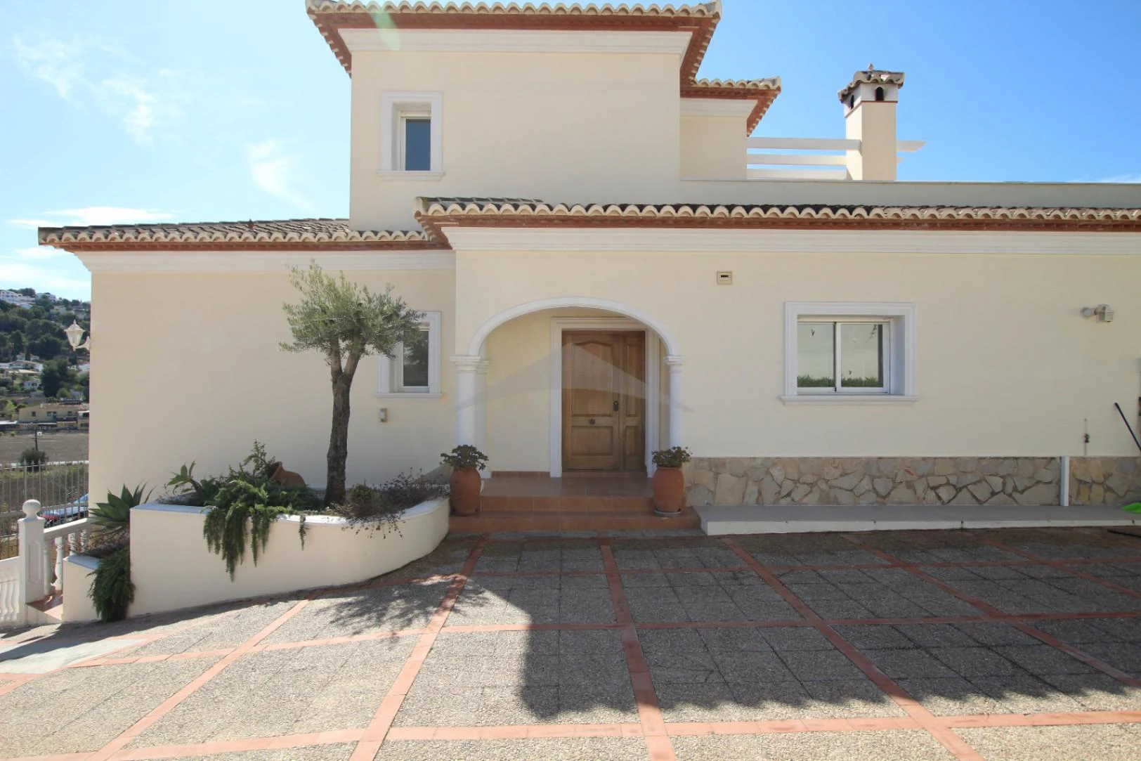 Renovated spacious villa for sale in Moraira
