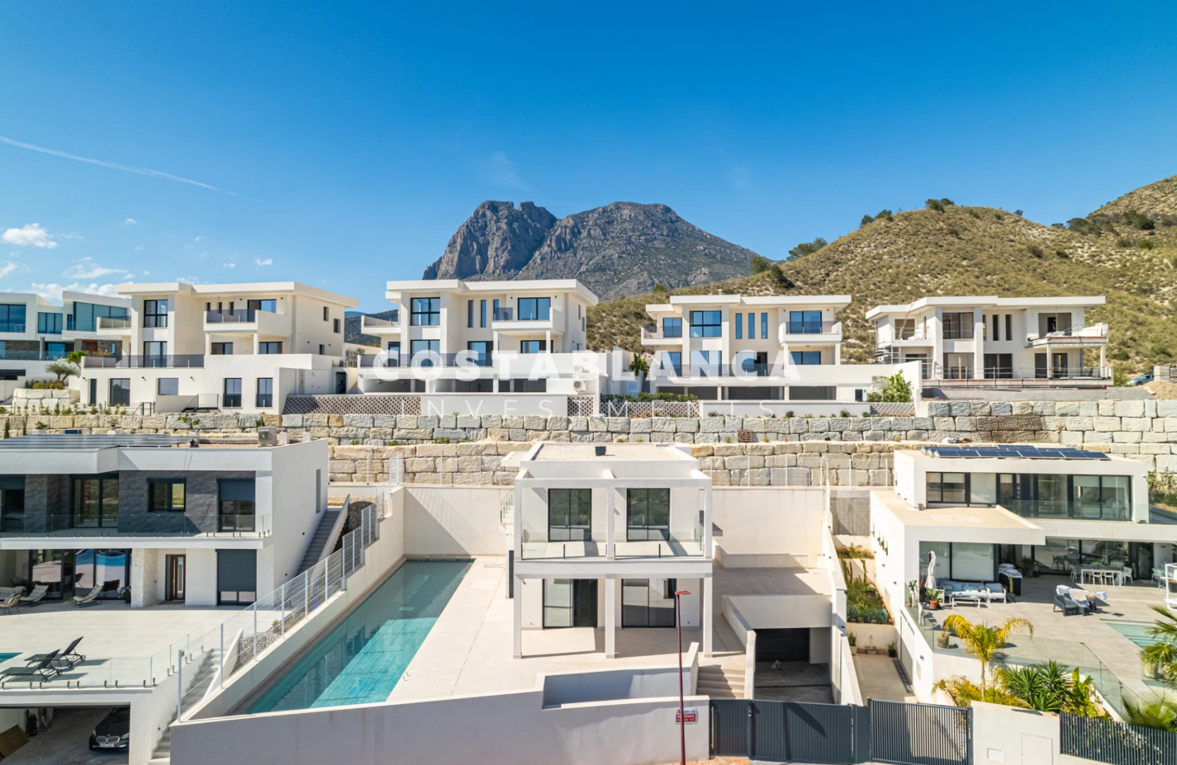 Modern Luxury Villa with Elevator, Underfloor Heating & 25m Pool for sale in Finestrat