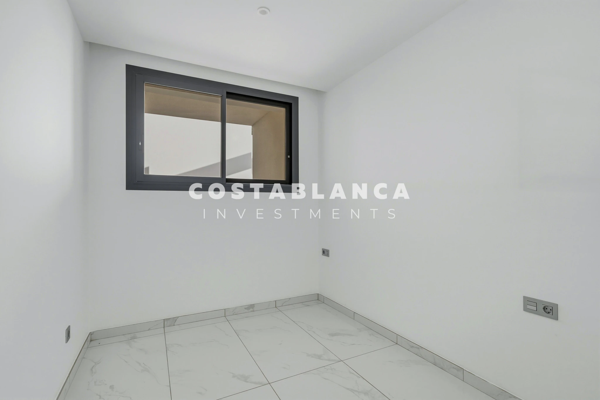 Modern Luxury Villa with Elevator, Underfloor Heating & 25m Pool for sale in Finestrat