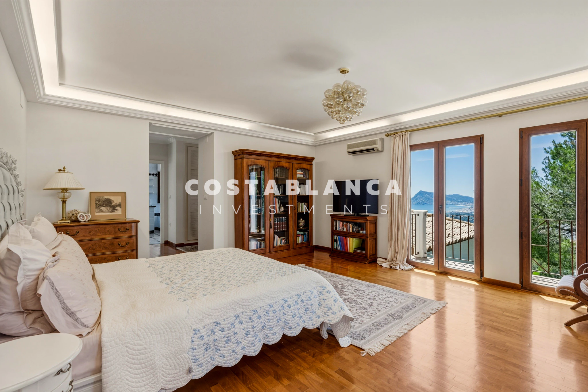 Luxury villa For sale in Altea la Vella