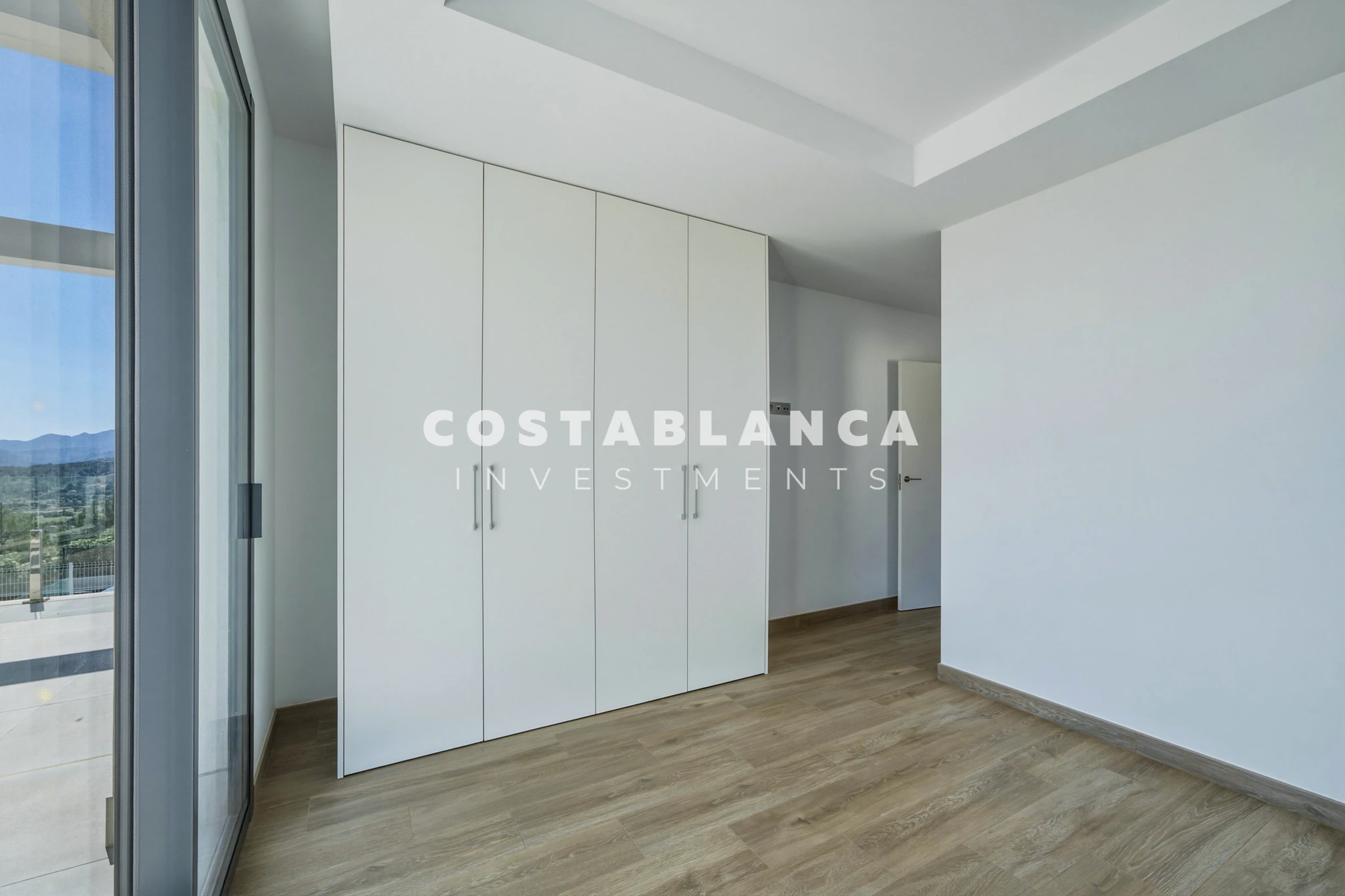 Modern Luxury Villa with Elevator, Underfloor Heating & 25m Pool for sale in Finestrat