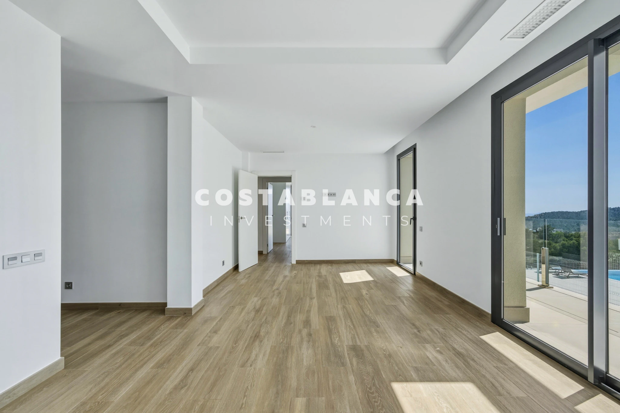 Modern Luxury Villa with Elevator, Underfloor Heating & 25m Pool for sale in Finestrat
