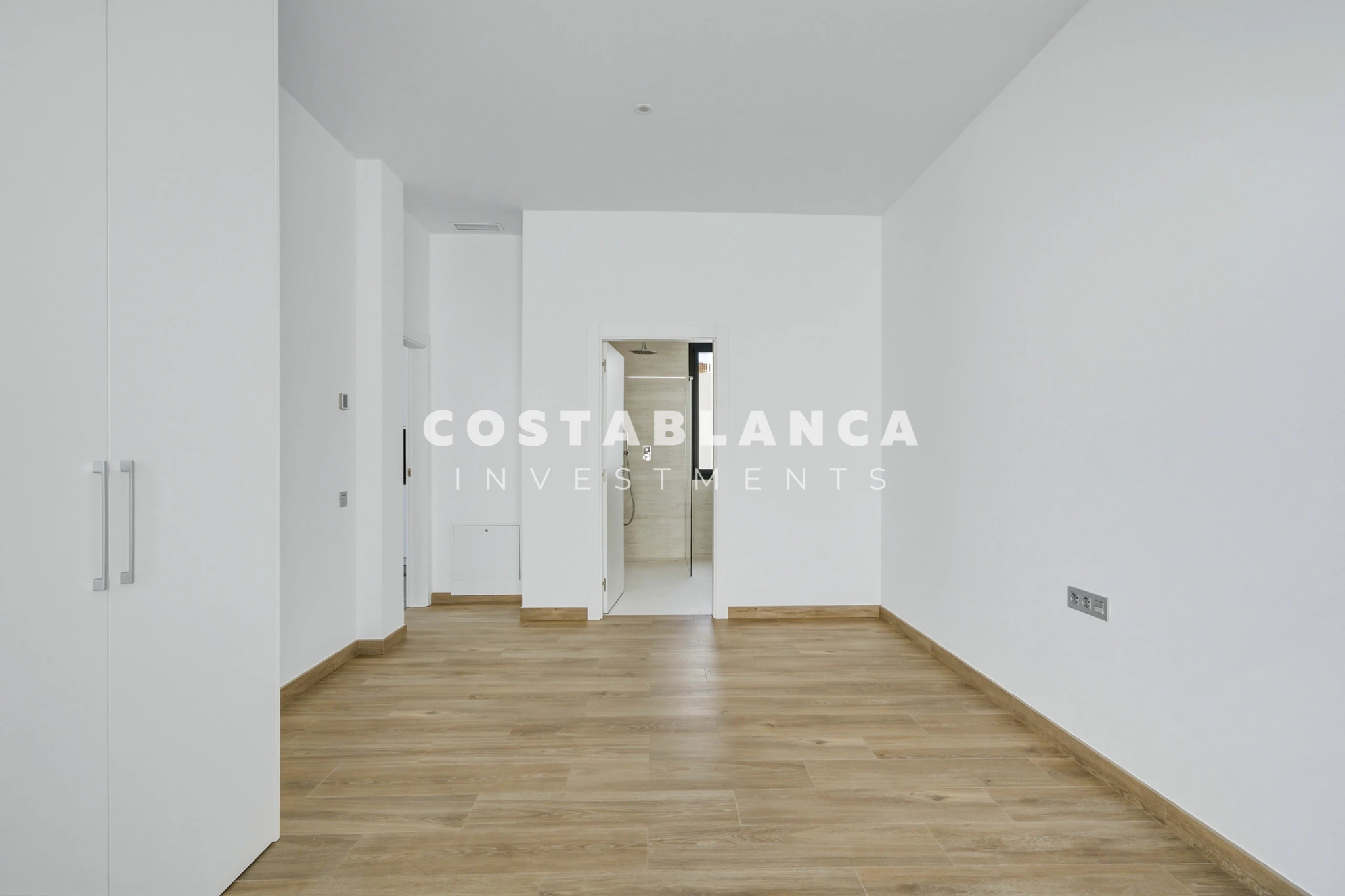 Modern Luxury Villa with Elevator, Underfloor Heating & 25m Pool for sale in Finestrat