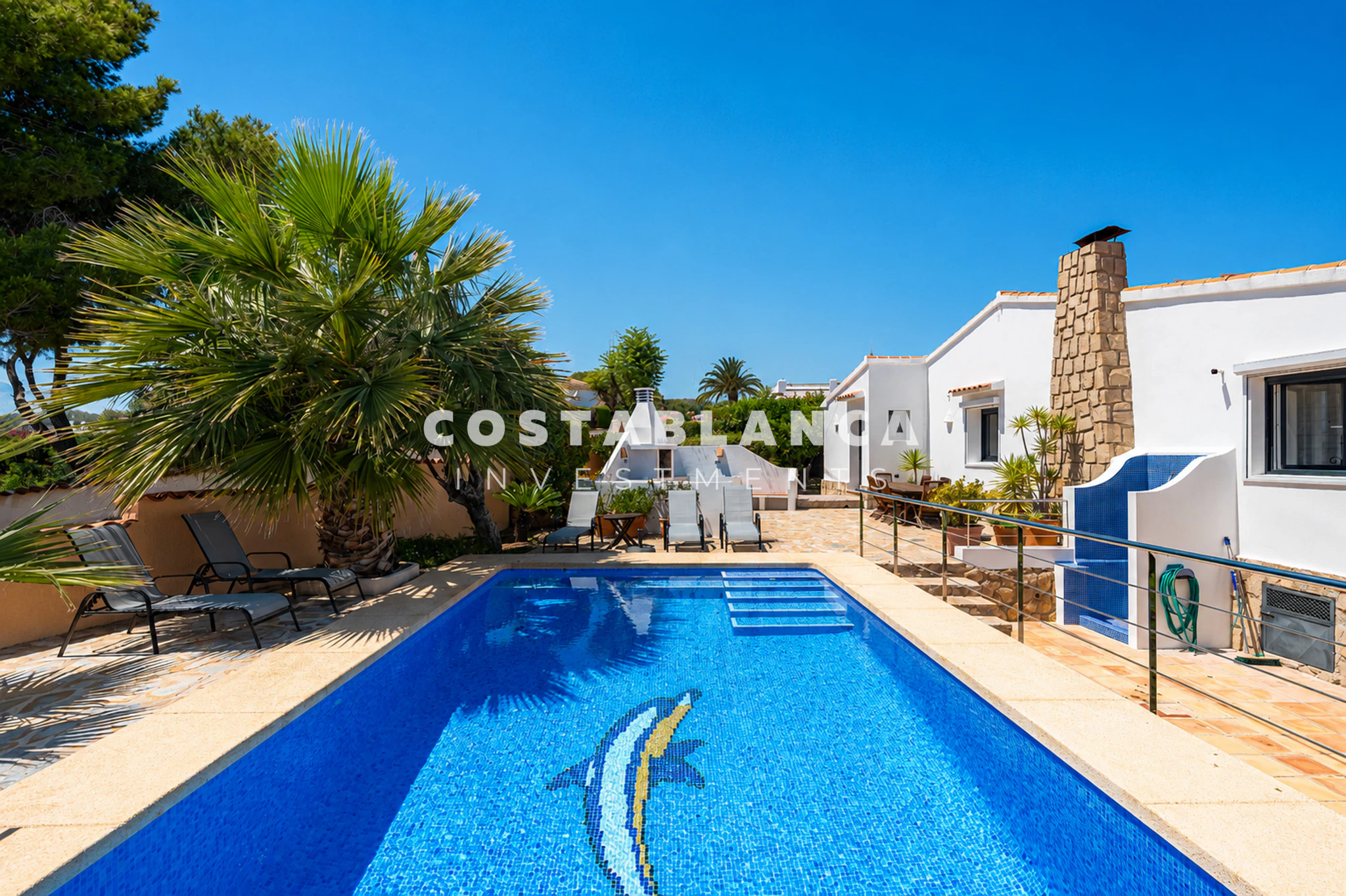 Fully Renovated  Villa For Sale in Benissa