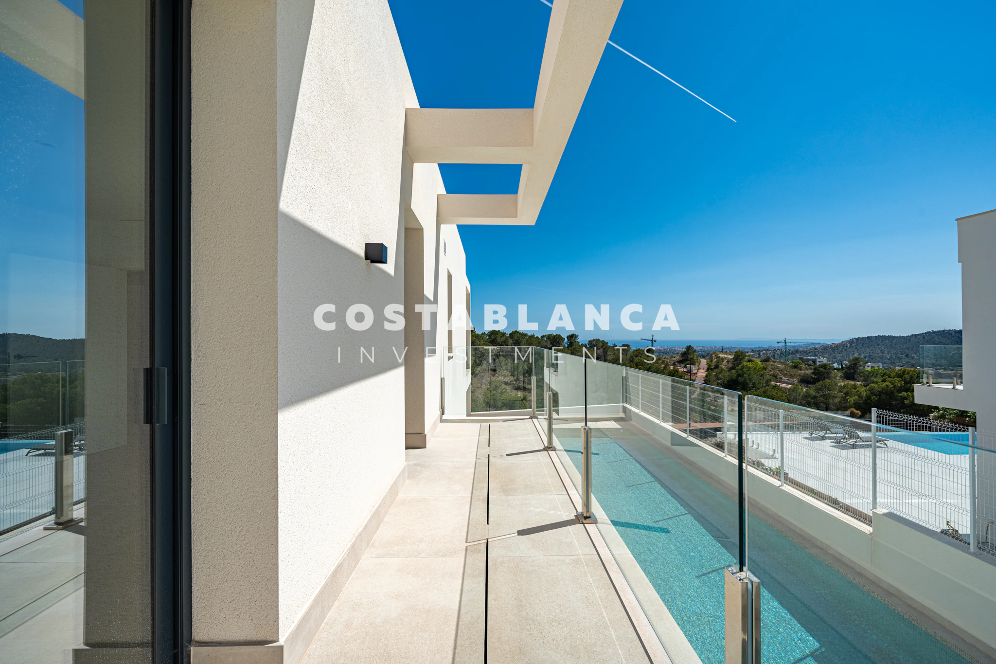 Modern Luxury Villa with Elevator, Underfloor Heating & 25m Pool for sale in Finestrat