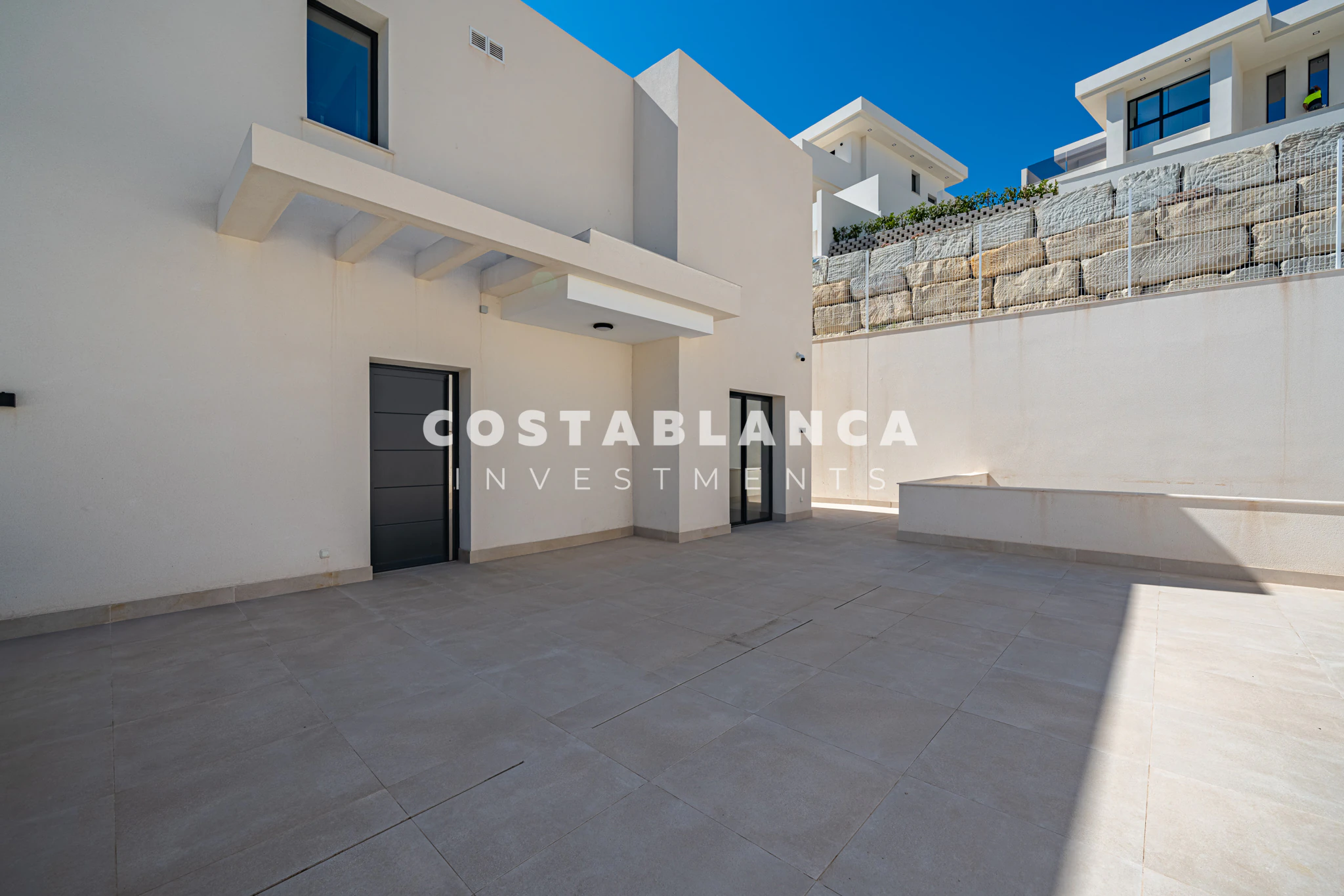 Modern Luxury Villa with Elevator, Underfloor Heating & 25m Pool for sale in Finestrat