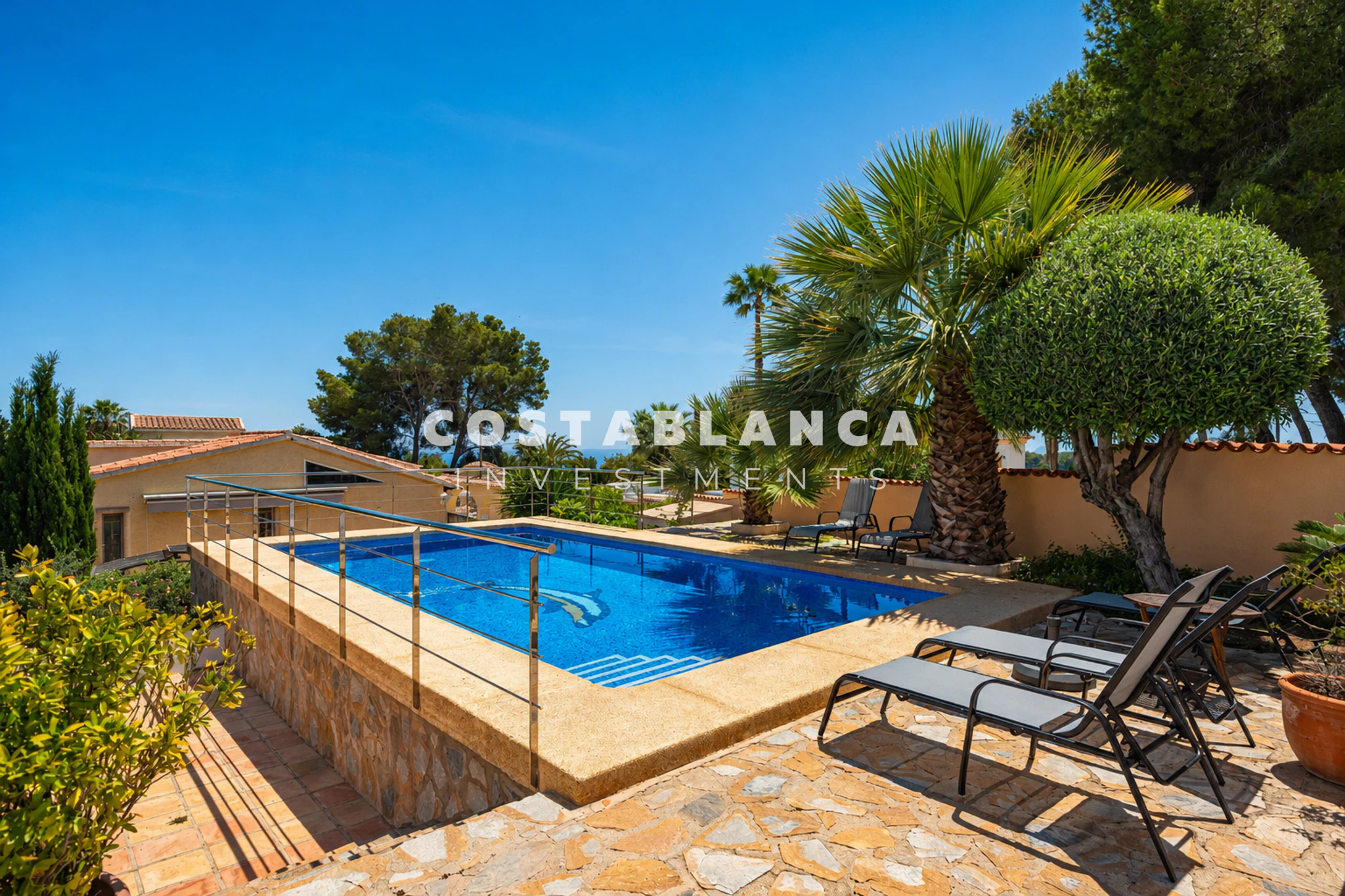 Fully Renovated  Villa For Sale in Benissa