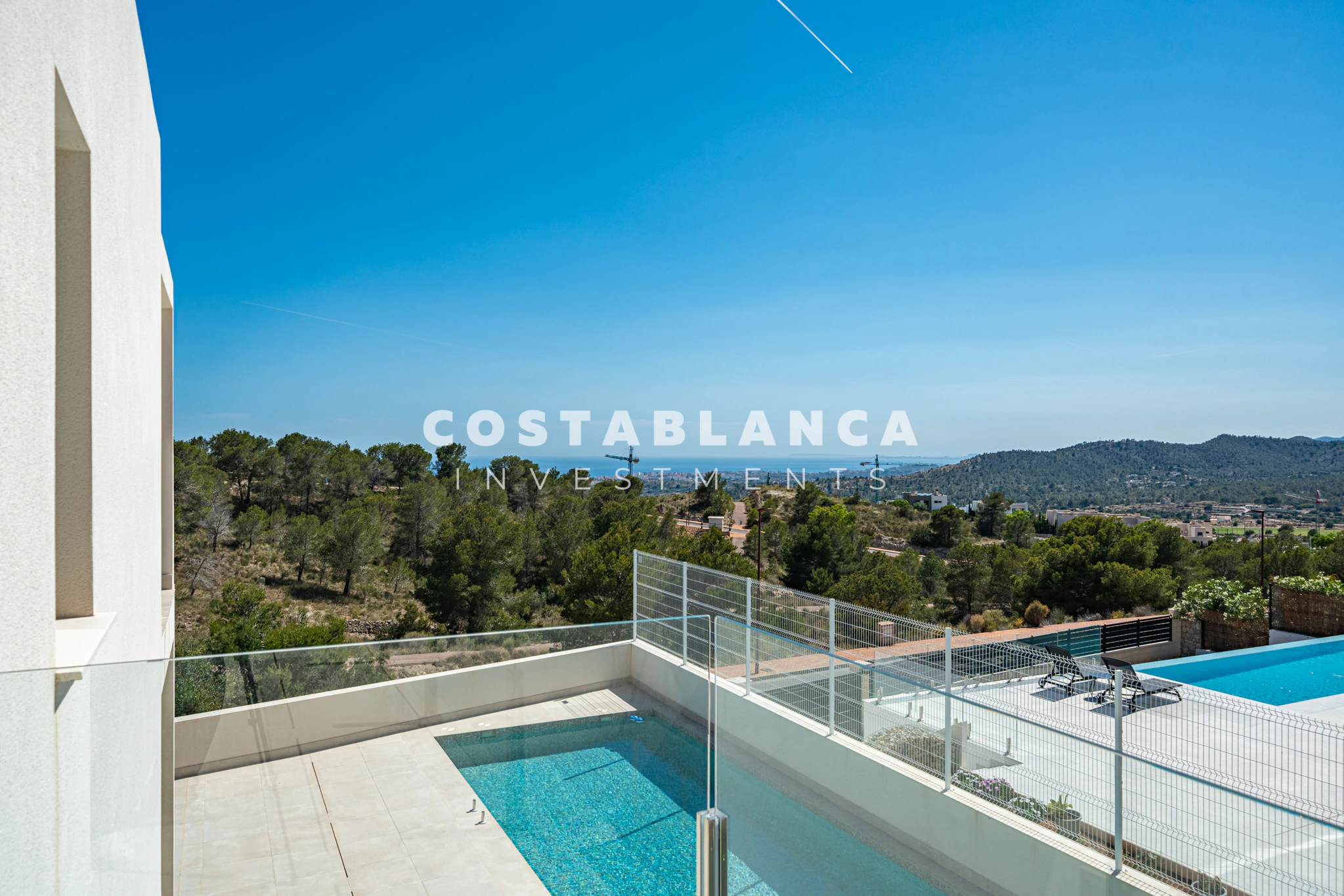 Modern Luxury Villa with Elevator, Underfloor Heating & 25m Pool for sale in Finestrat