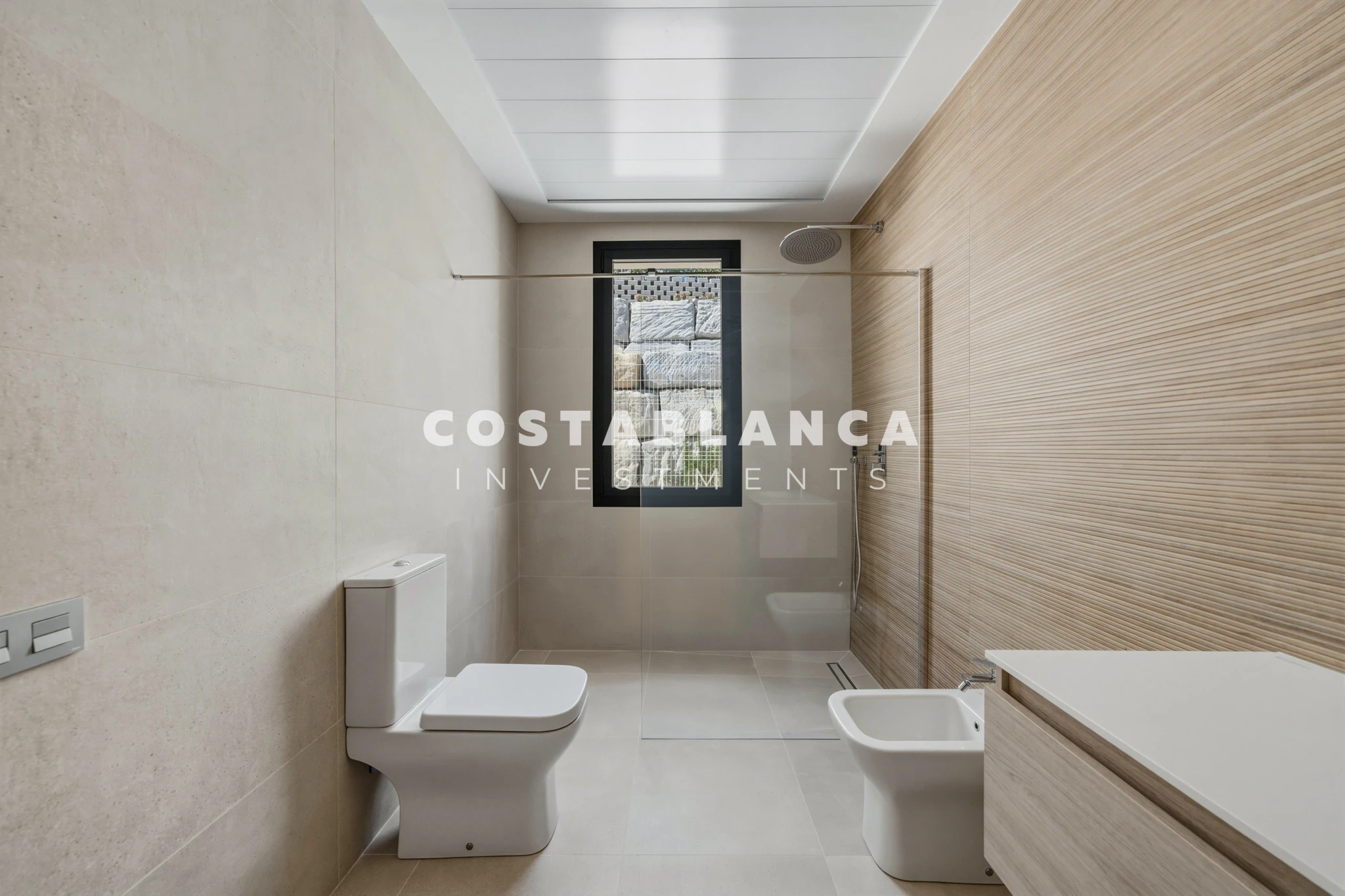 Modern Luxury Villa with Elevator, Underfloor Heating & 25m Pool for sale in Finestrat