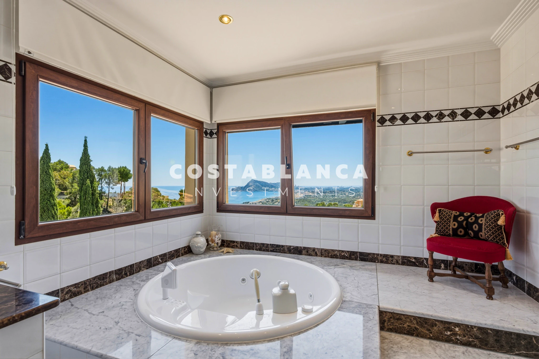 Luxury villa For sale in Altea la Vella