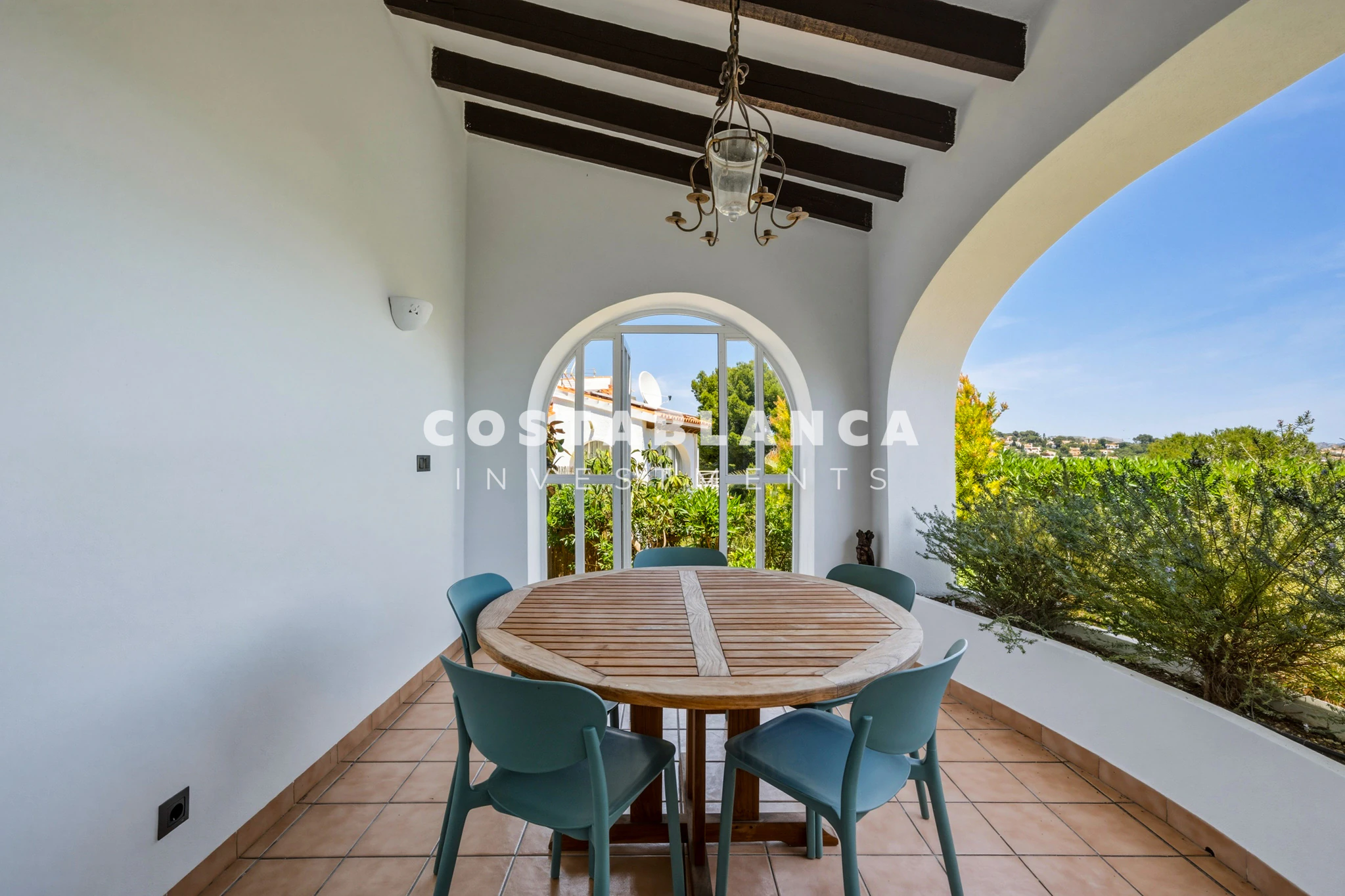 Fully Renovated  Villa For Sale in Benissa