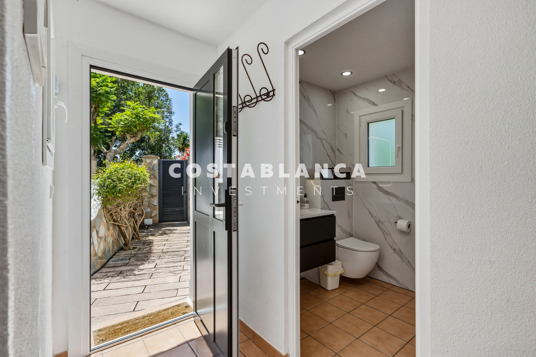 Fully Renovated  Villa For Sale in Benissa