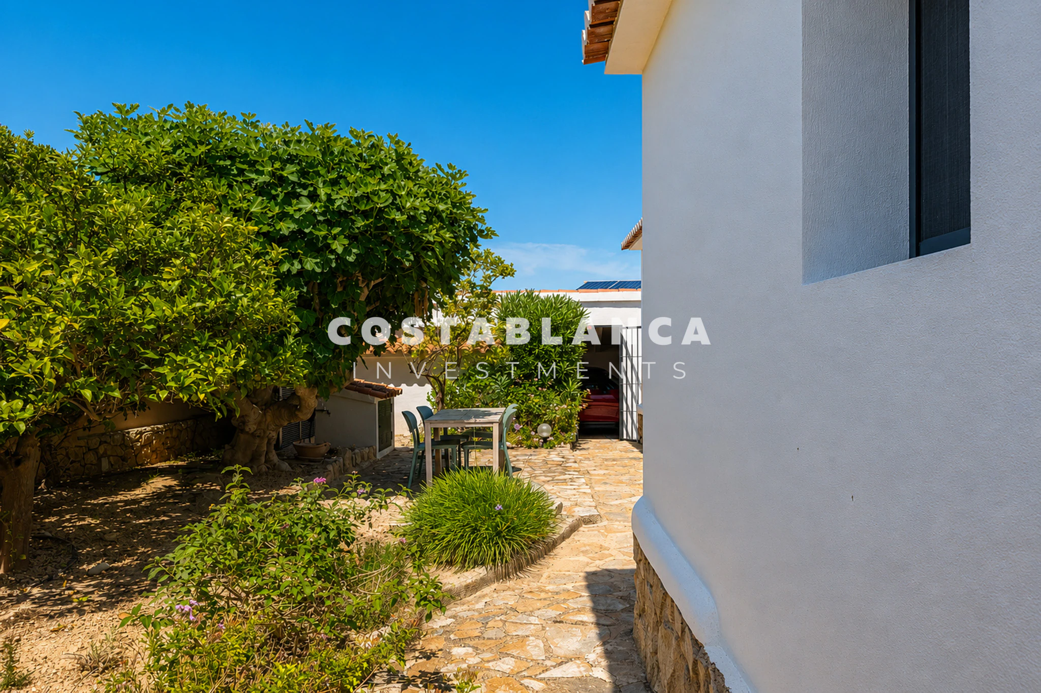 Fully Renovated  Villa For Sale in Benissa