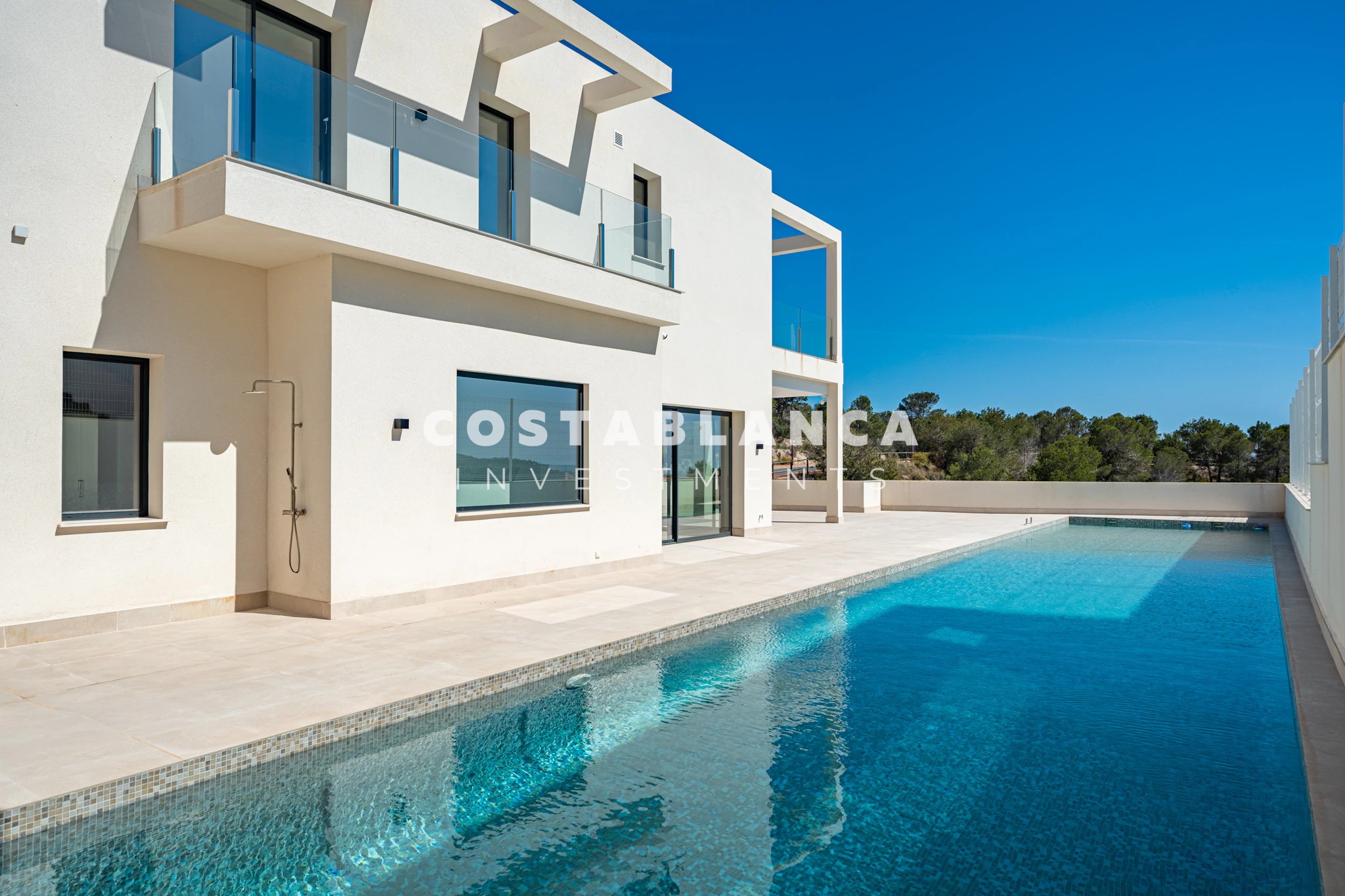 Modern Luxury Villa with Elevator, Underfloor Heating & 25m Pool for sale in Finestrat