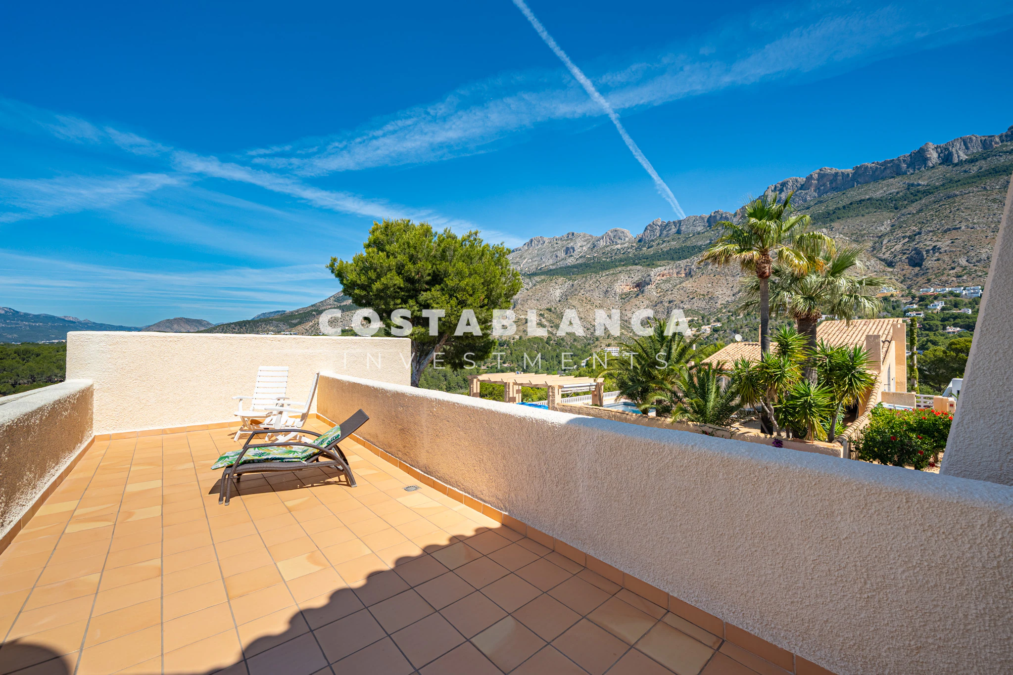 Beautiful Villa with Panoramic Sea Views for Sale in Altea